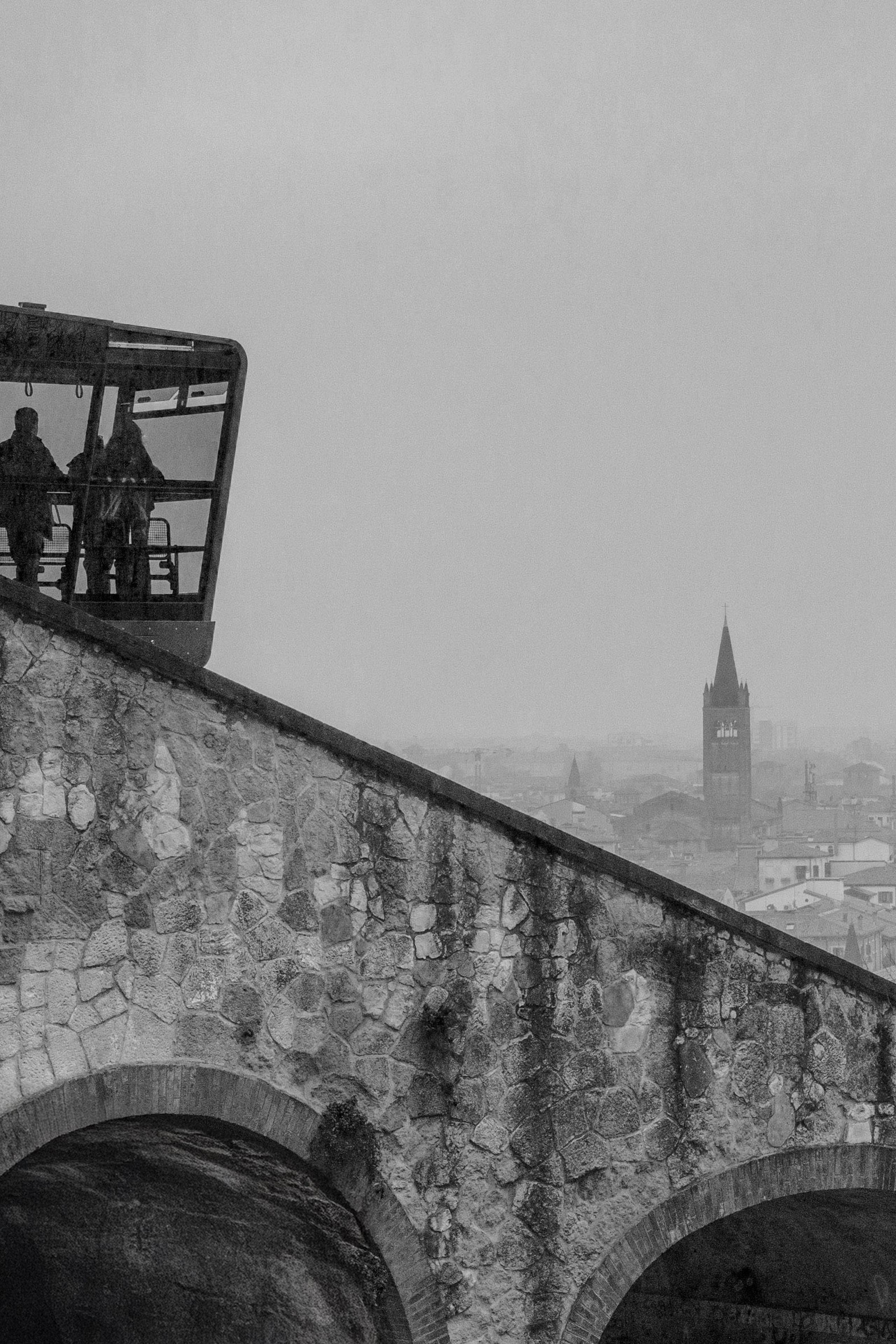Emotional wedding kiss near Verona’s famous Juliet’s balcony.