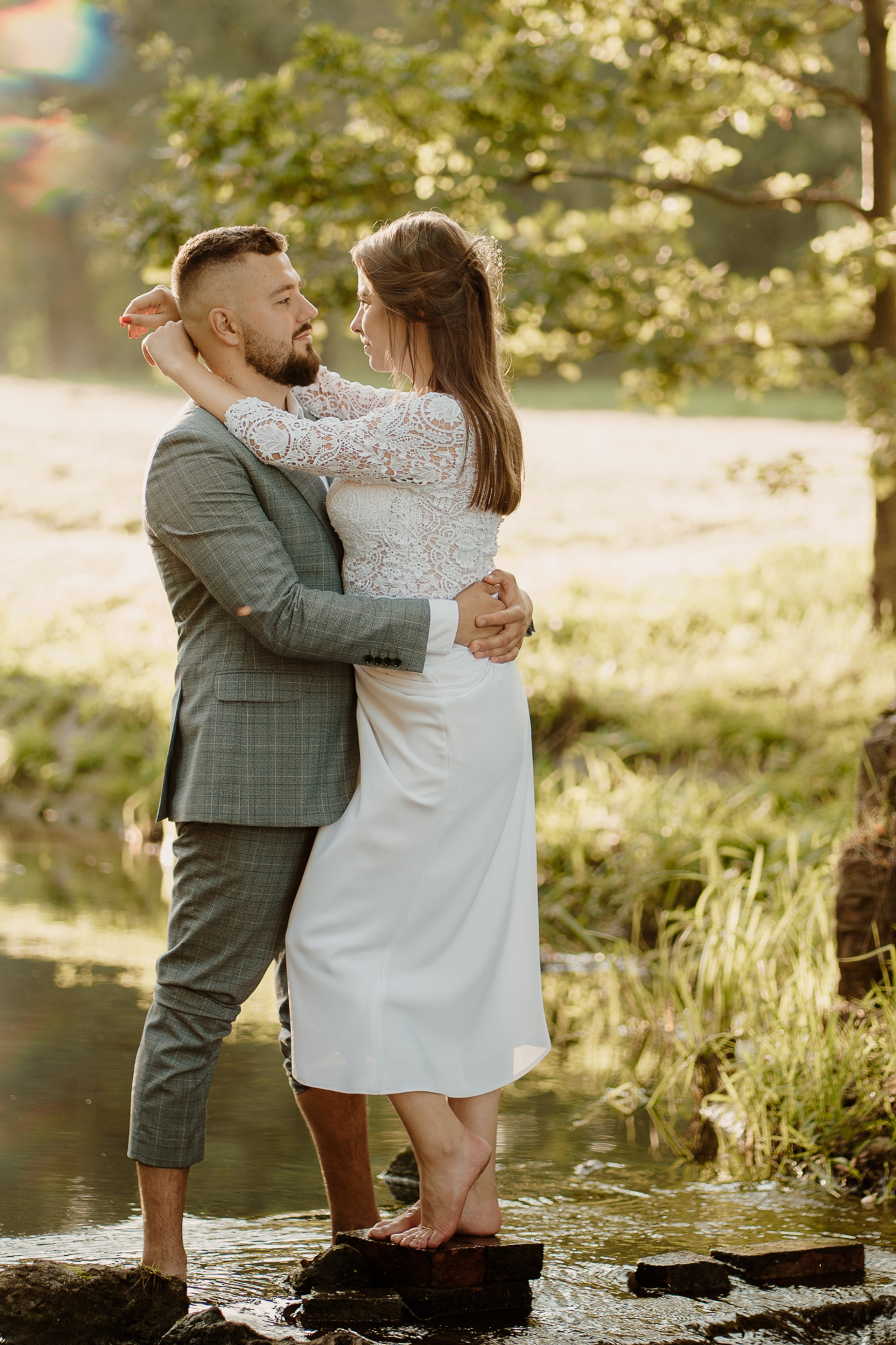 Klasztor Cystersów w Lubiążu: Plener ślubny Oli i Rafała. Karkowskafoto - fotografia miłości
