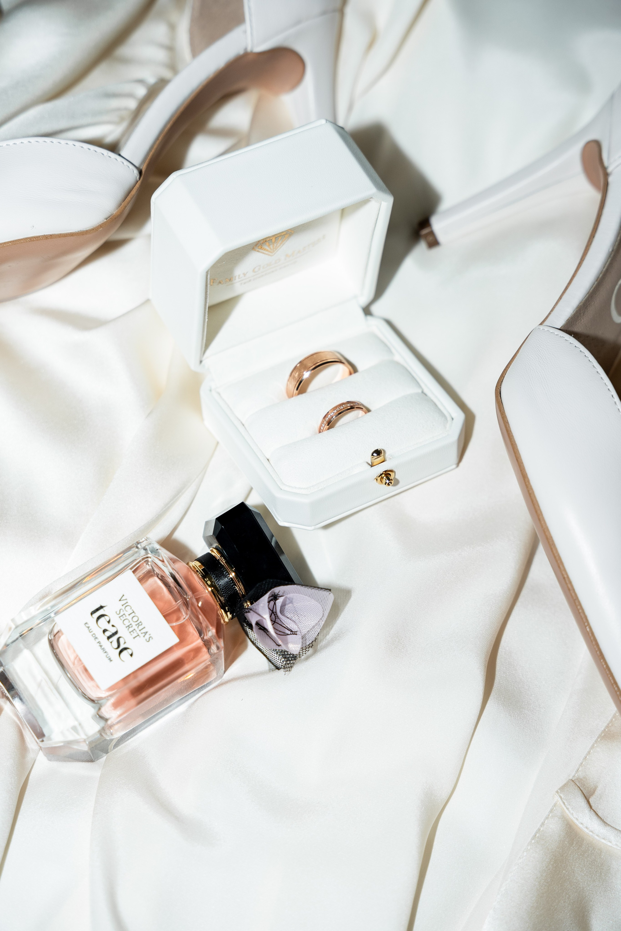 Blog. SL Wedding Photo: ponadczasowa fotografia ślubna | Wrocław & Europa