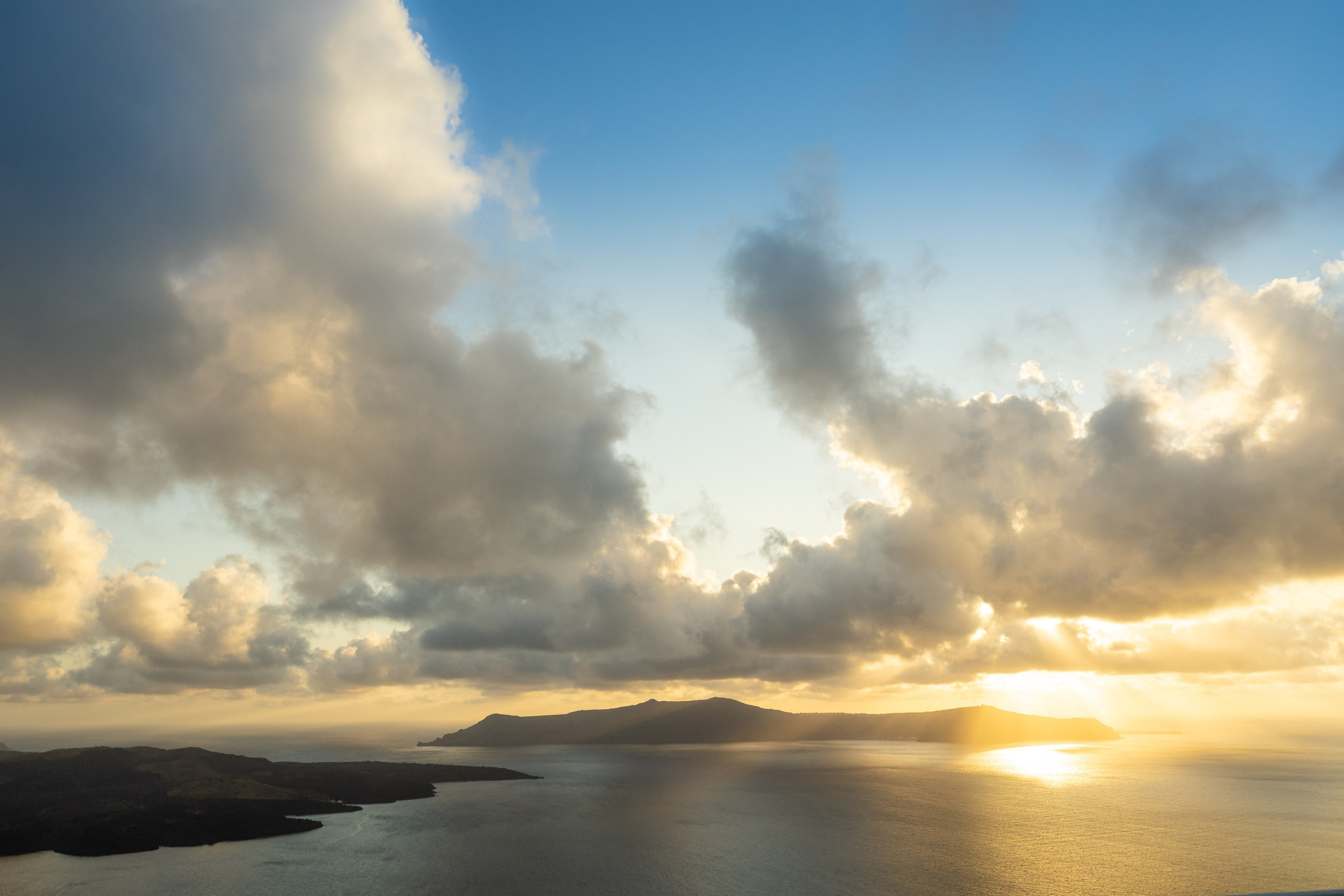 Discover the Hidden Side of&nbsp;Santorini | A&nbsp;Winter Paradise and Secret Spot in&nbsp;Imerovigli