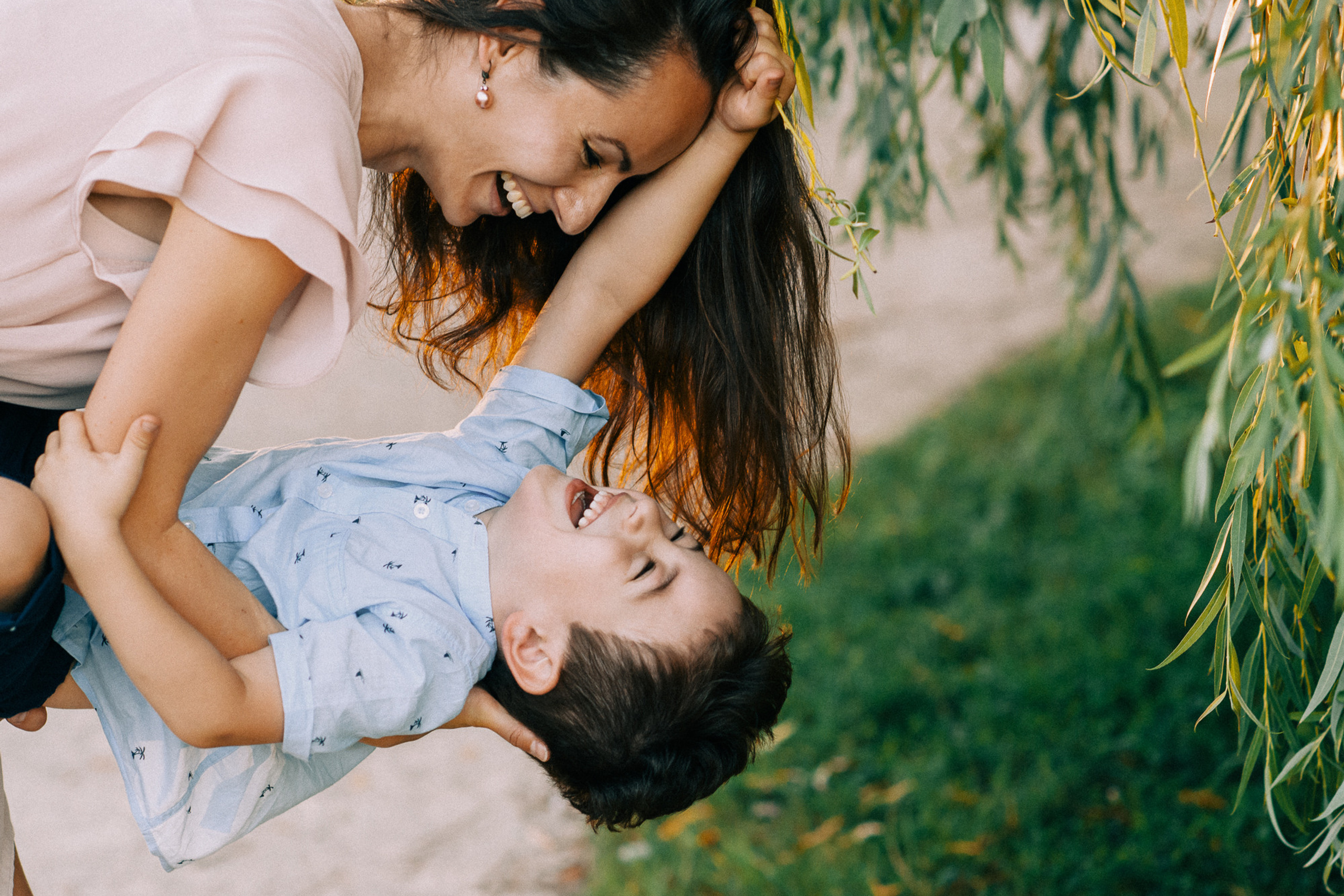 Фотосессия семьи в Пражском парке.