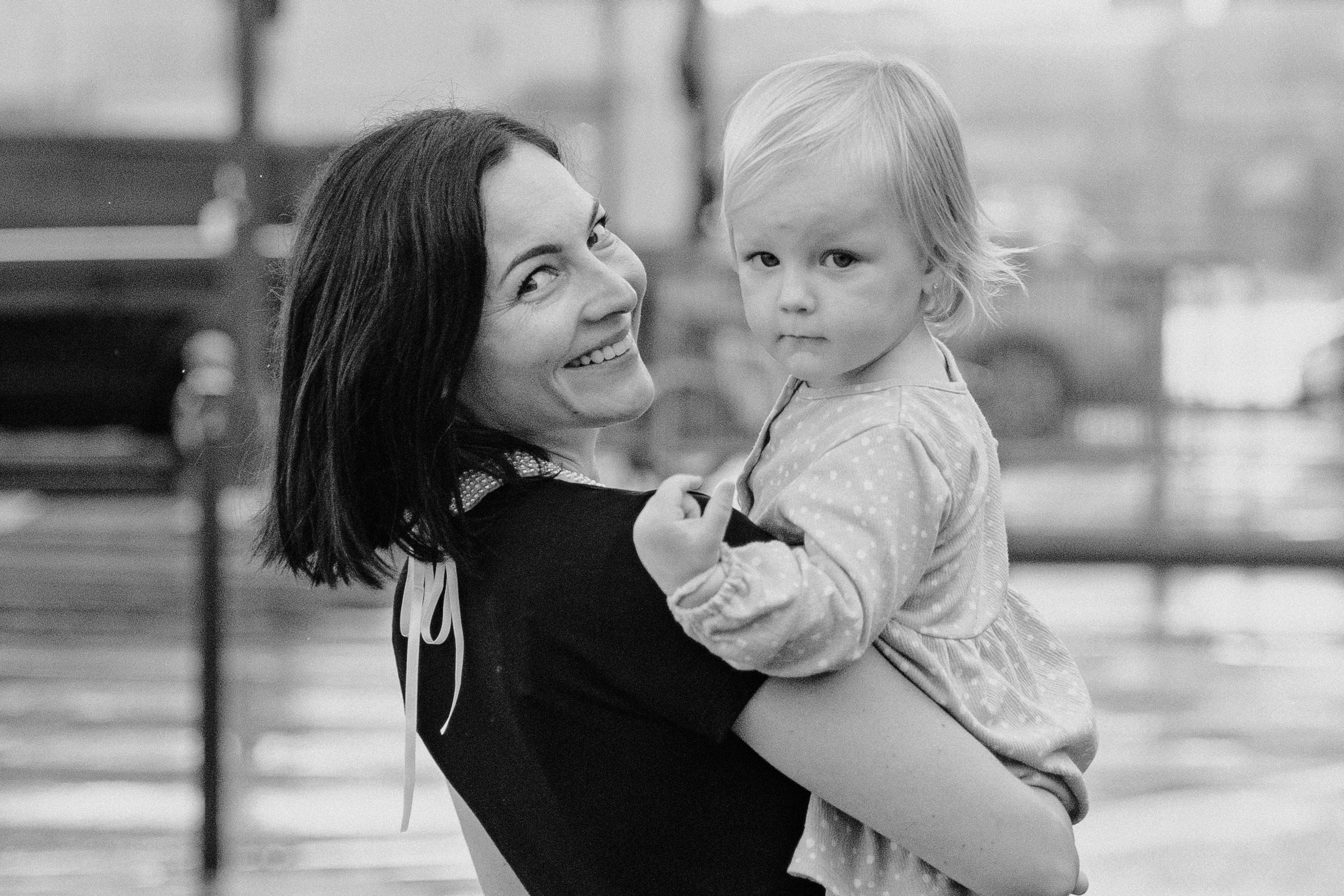 Семейные фото у Эйфелевой башни