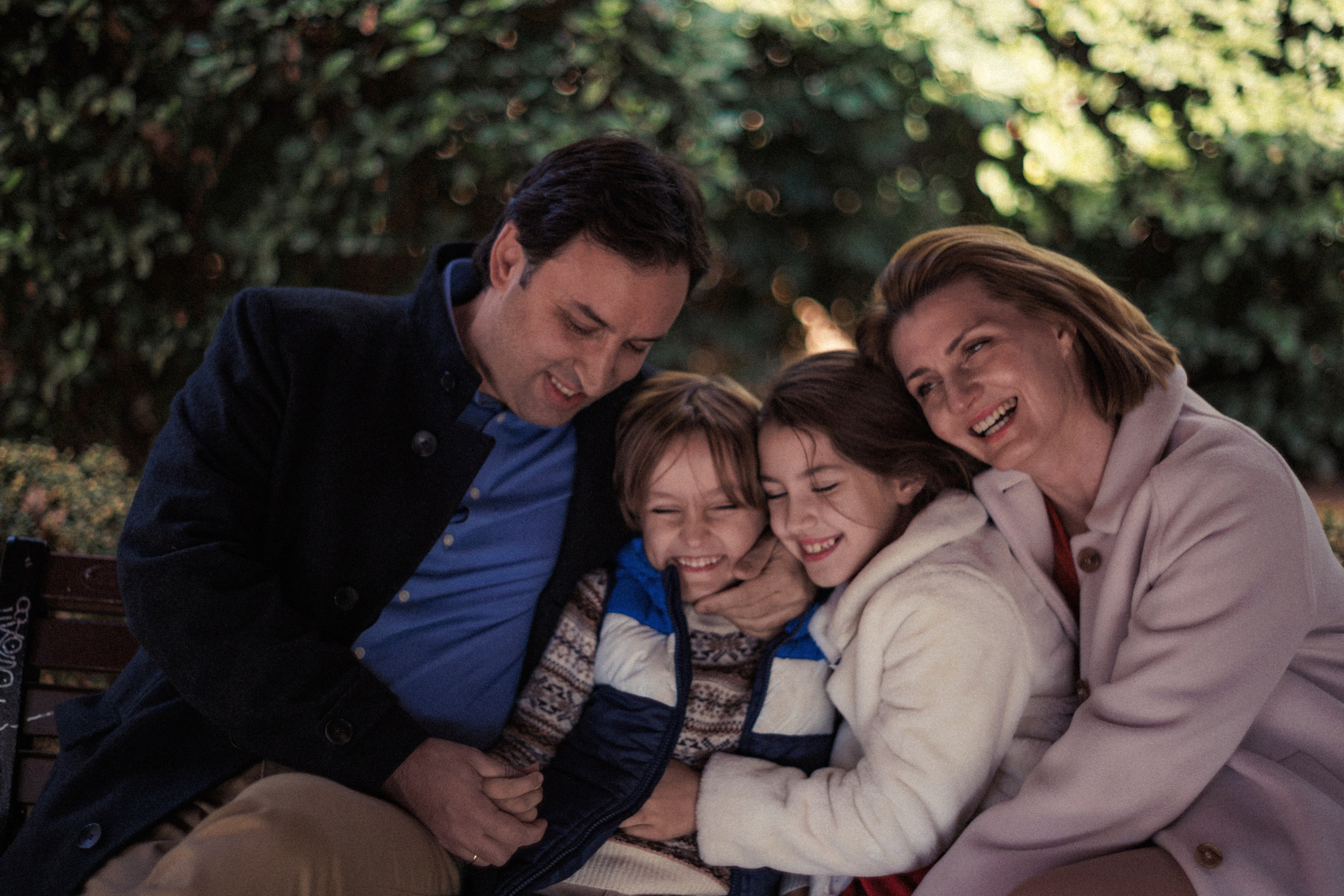 Autumn Family Photoshoot in park of Athens