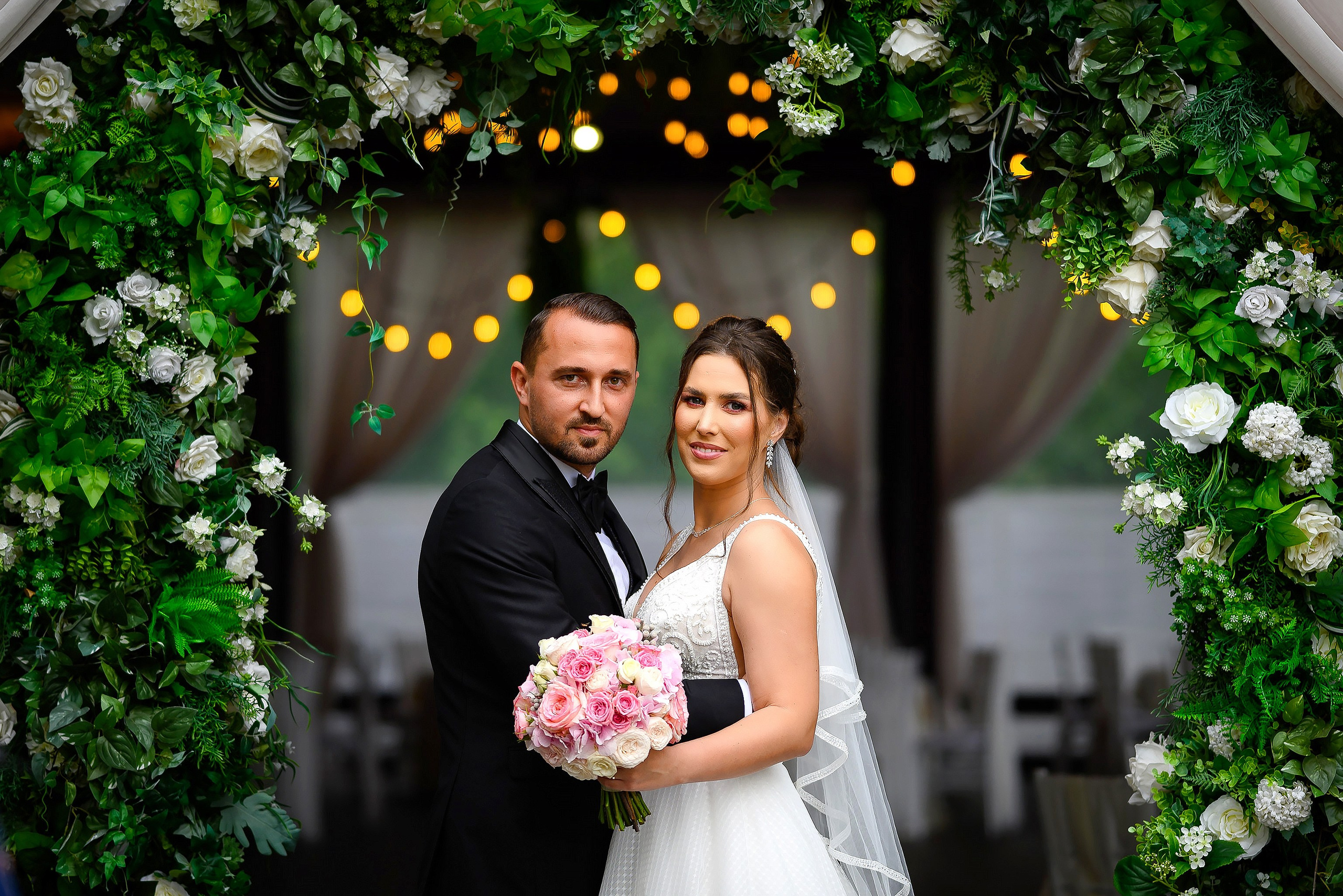 Galerii foto. Claudiupaunica.ro