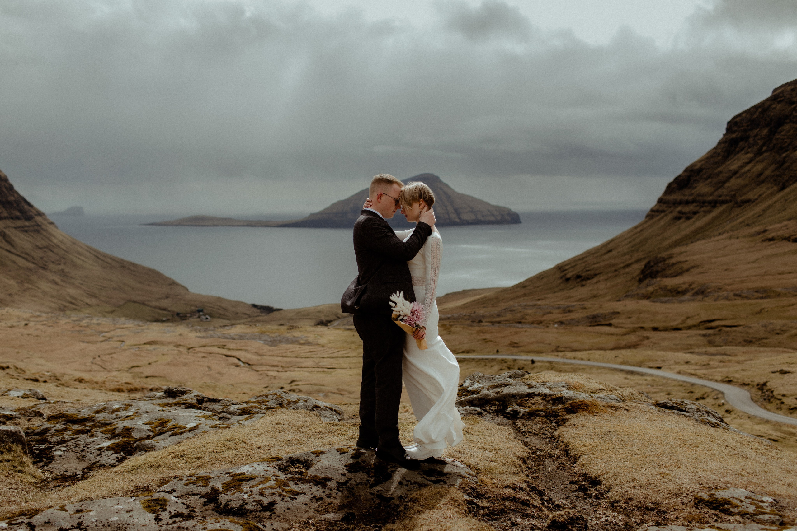 Wedding and elopement photography ideas. Iceland elopement photographer & videographer