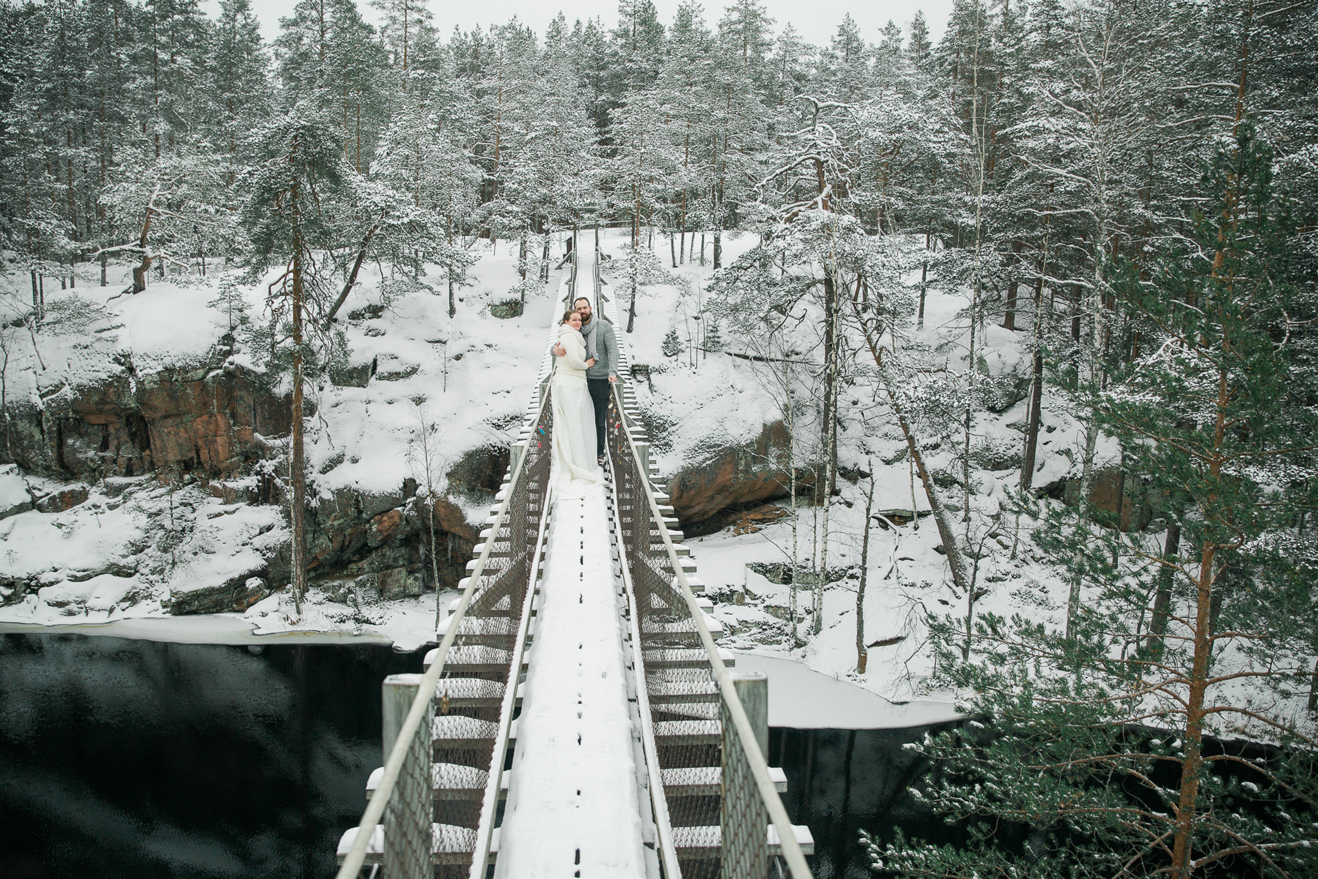 Afterwedding kuvaus Karoliina&Frederic, hääkuvaaja Reposalmi