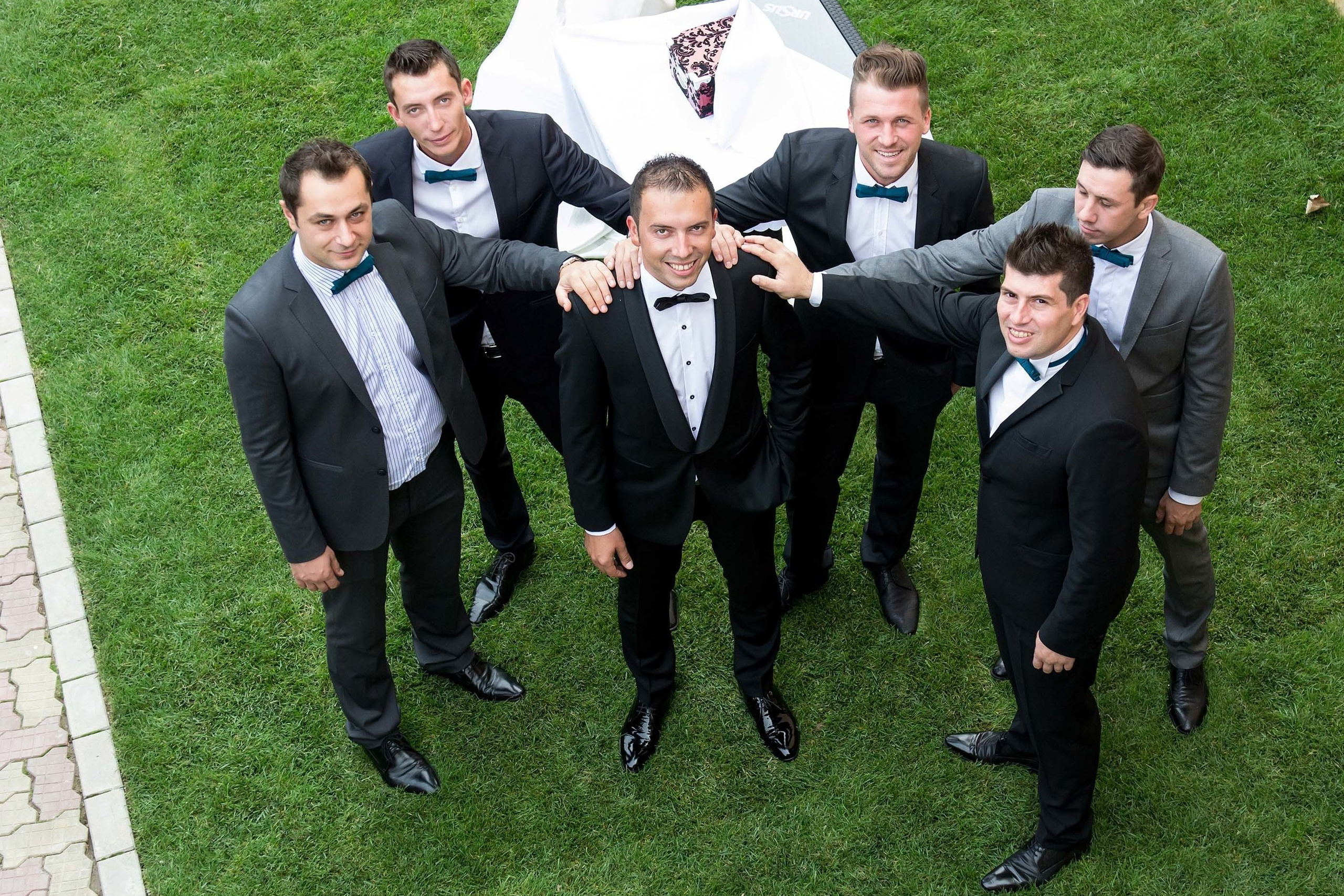 Wedding photographer Constanta Romania Groom with groomsmen  Nikon D850