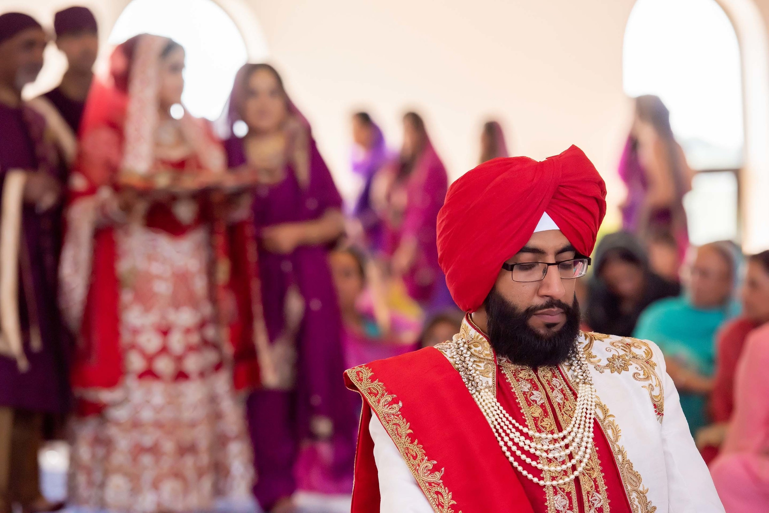 Wedding photographer Guru Nanak Darbar Gurdwara London UK Nikon D850 Sikh religious ceremony