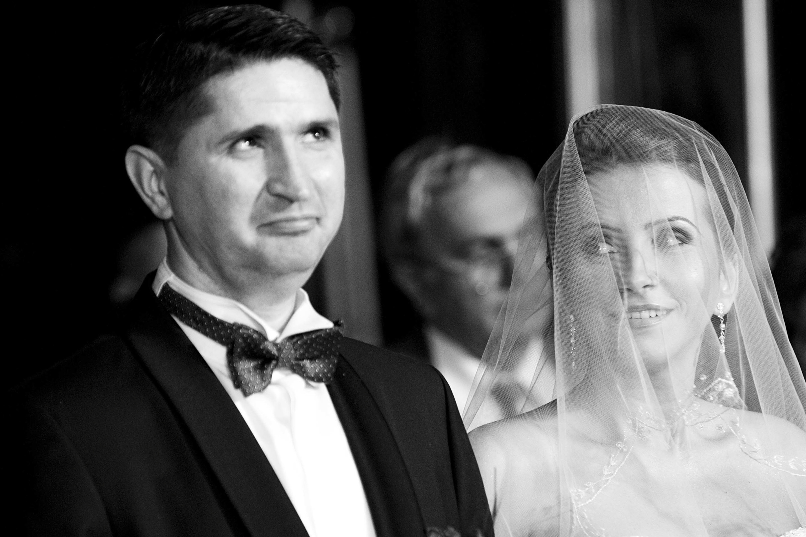 Wedding photographer Saint Spyridon the New Church Bucharest Romania Nikon D850 Religious ceremony