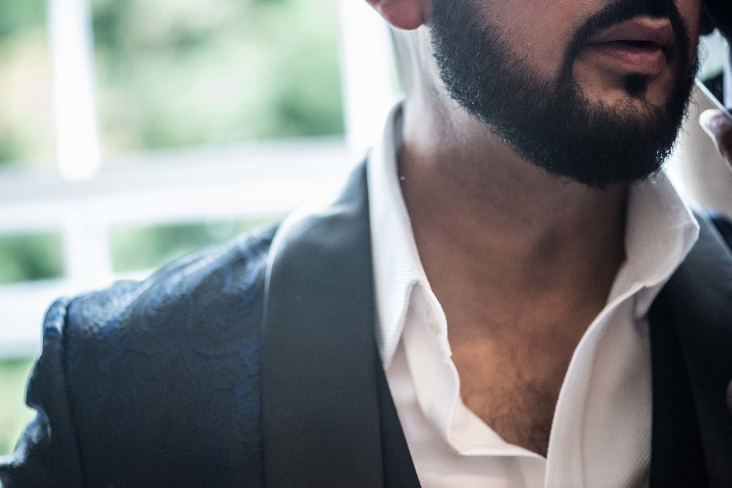 Wedding photographer Royal Berkshire, Ascot UK groom's shirt, beard Nikon D850