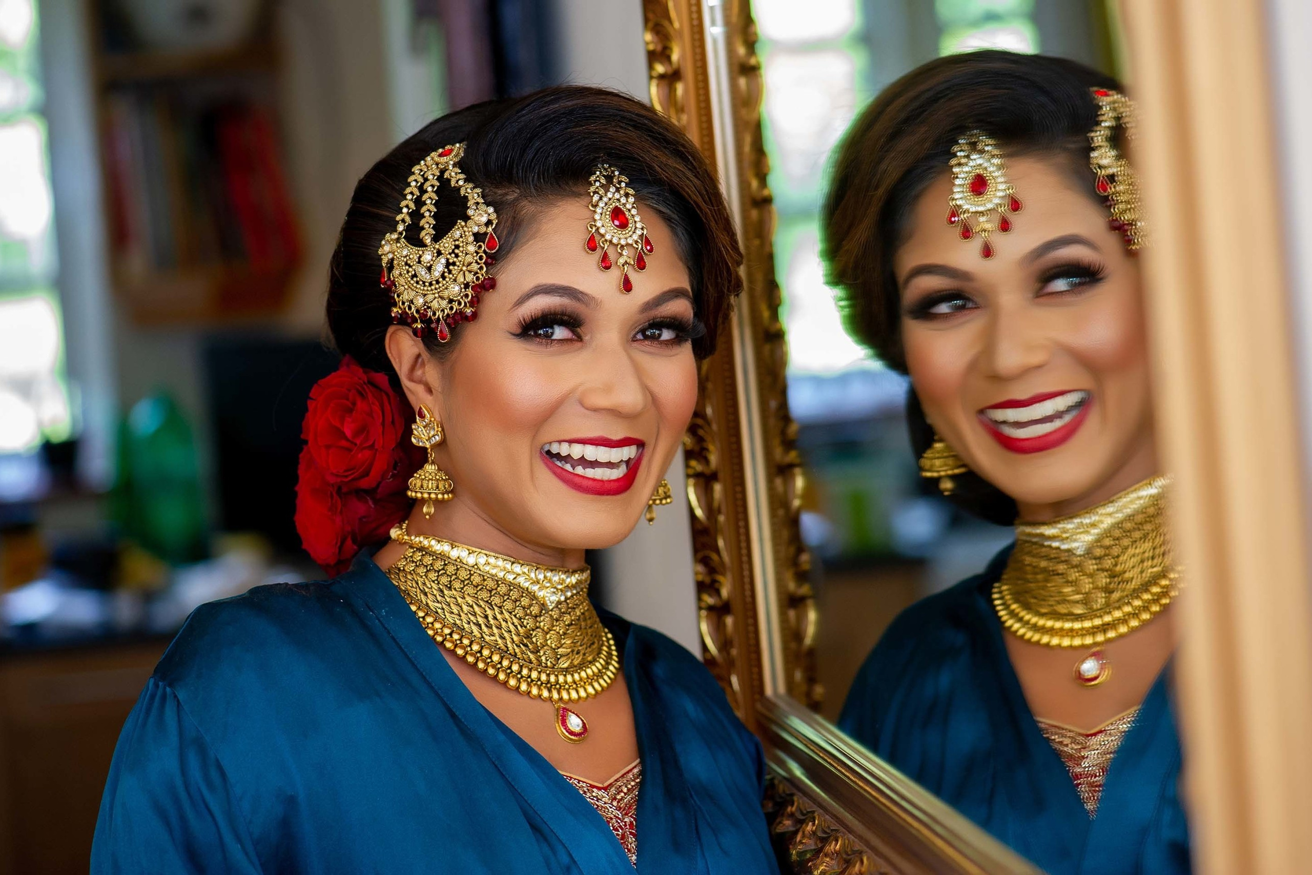 Wedding photographer Guildford, UK bride getting ready Nikon D850