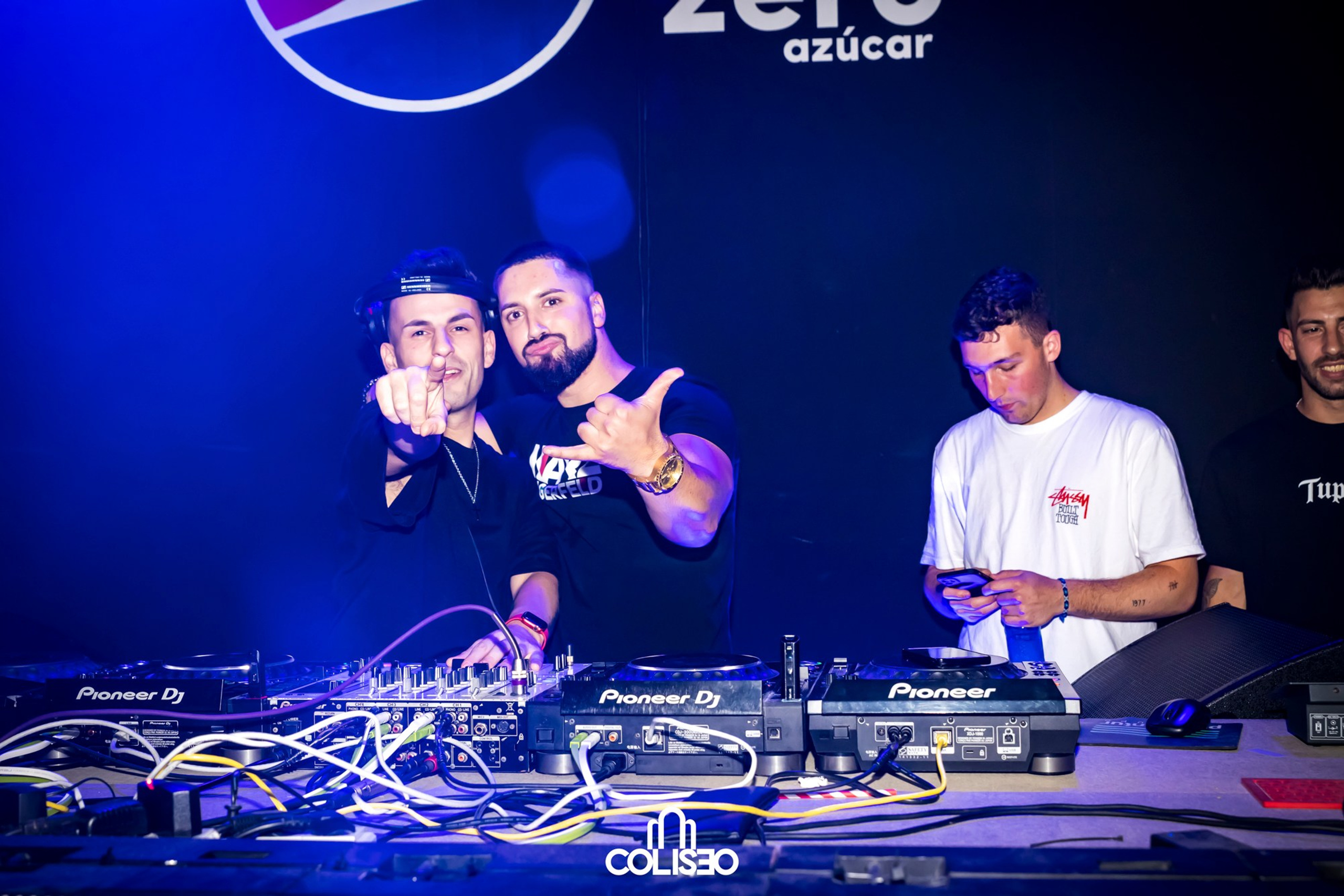 Descarga fotográfica de eventos. RabelByCris Fotógrafa en Coruña de Eventos, sesiones, mascotas