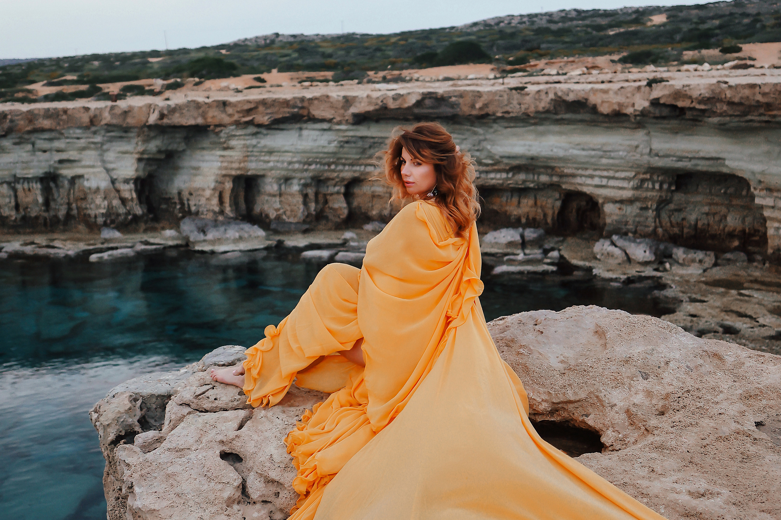 Фотосессия на Кипре в летящем платье. Март, 2023