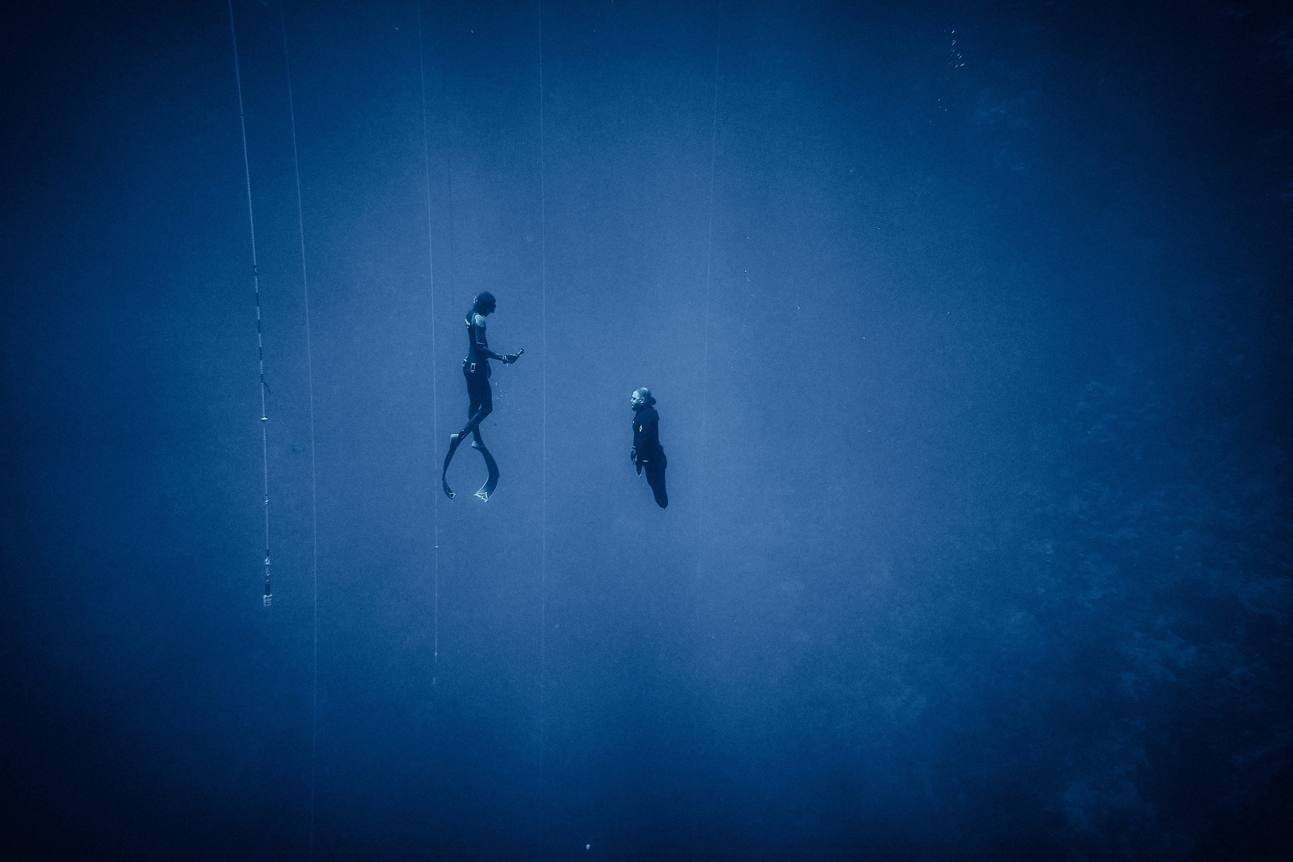 NO LEGS… Just one breath…