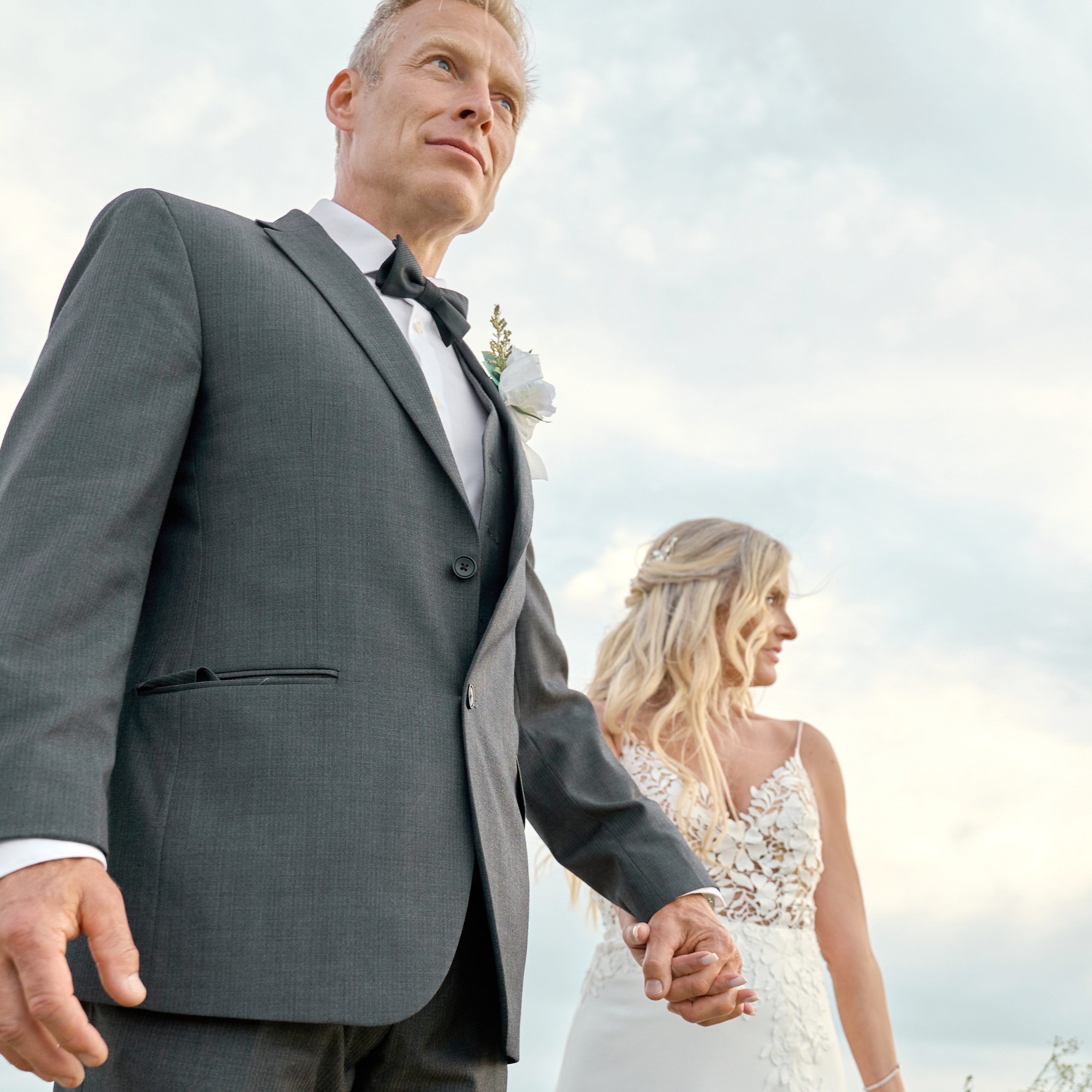 Shane and Suzan wedding in Heritage Park.