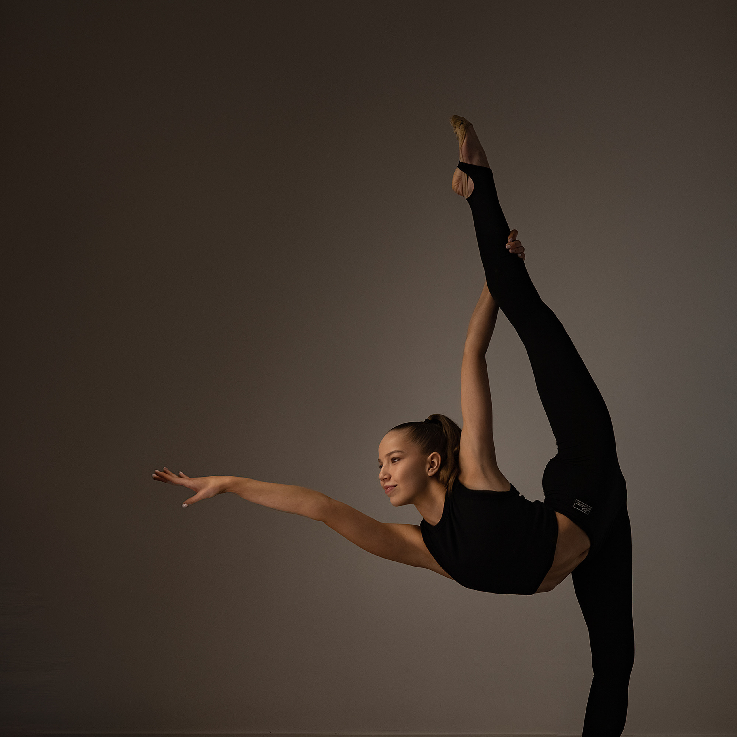 Arvostelut. Ekaterina Mansur, muotokuvafotografi Suomessa (Helsingissä ja Uudellam