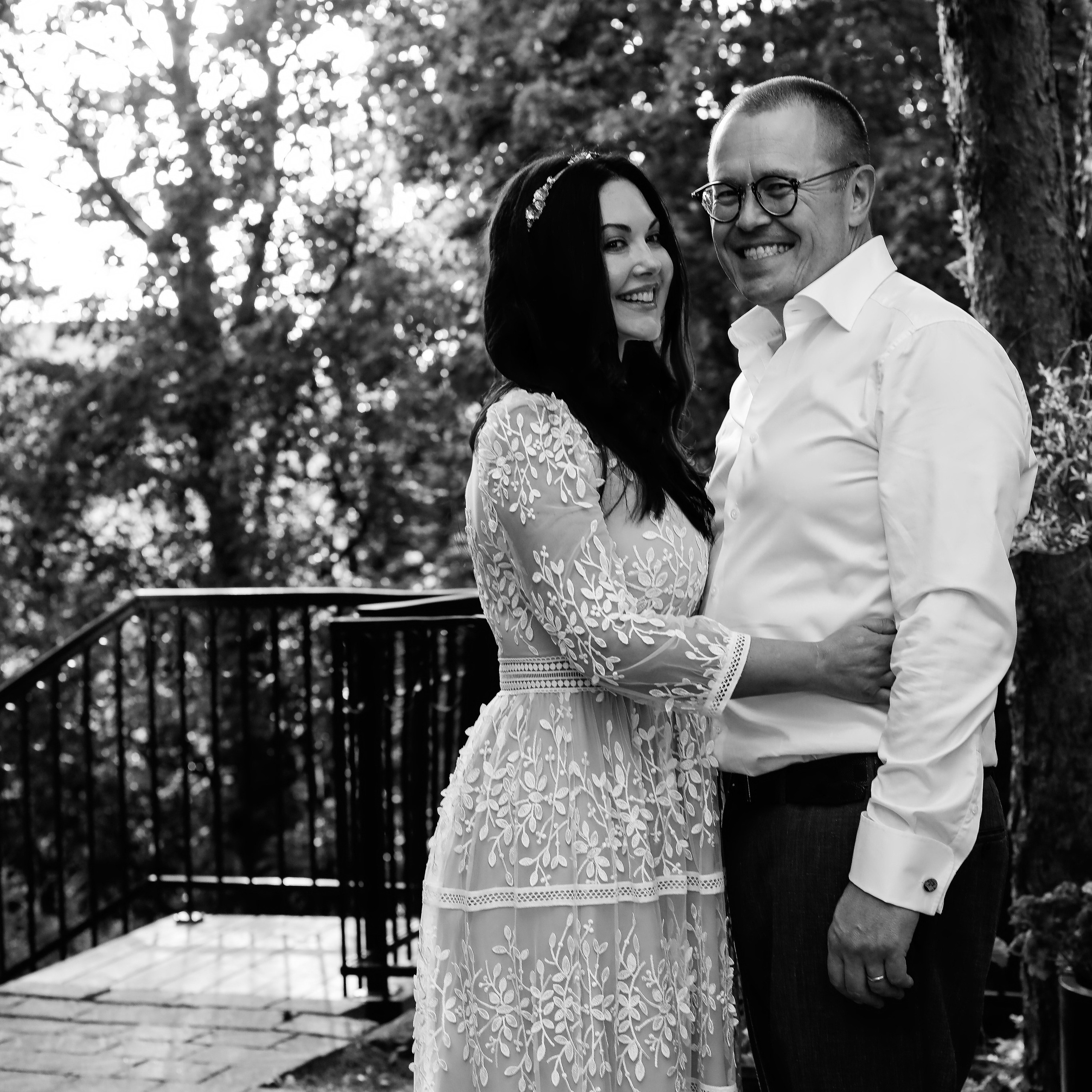 Arvostelut. Ekaterina Mansur, muotokuvafotografi Suomessa (Helsingissä ja Uudellam