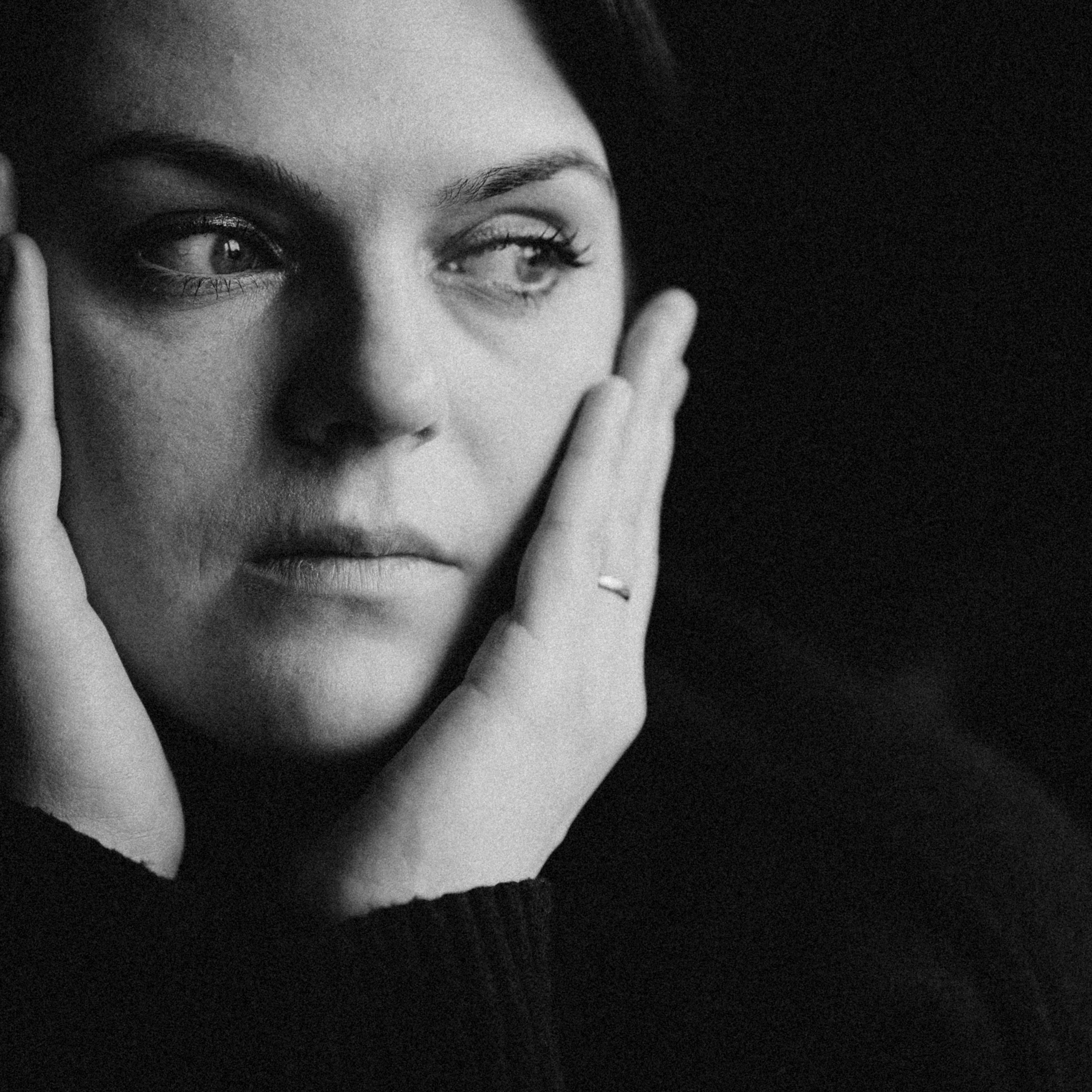 Ksenia. Photographer & Tour Guide Based in Scotland