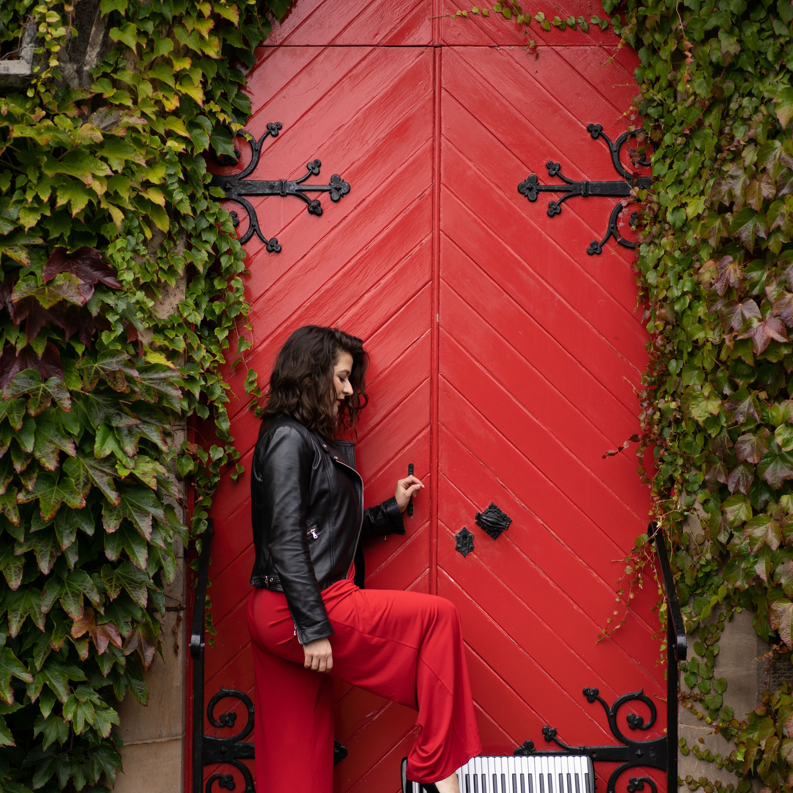 Aliona. Photographer & Tour Guide Based in Scotland