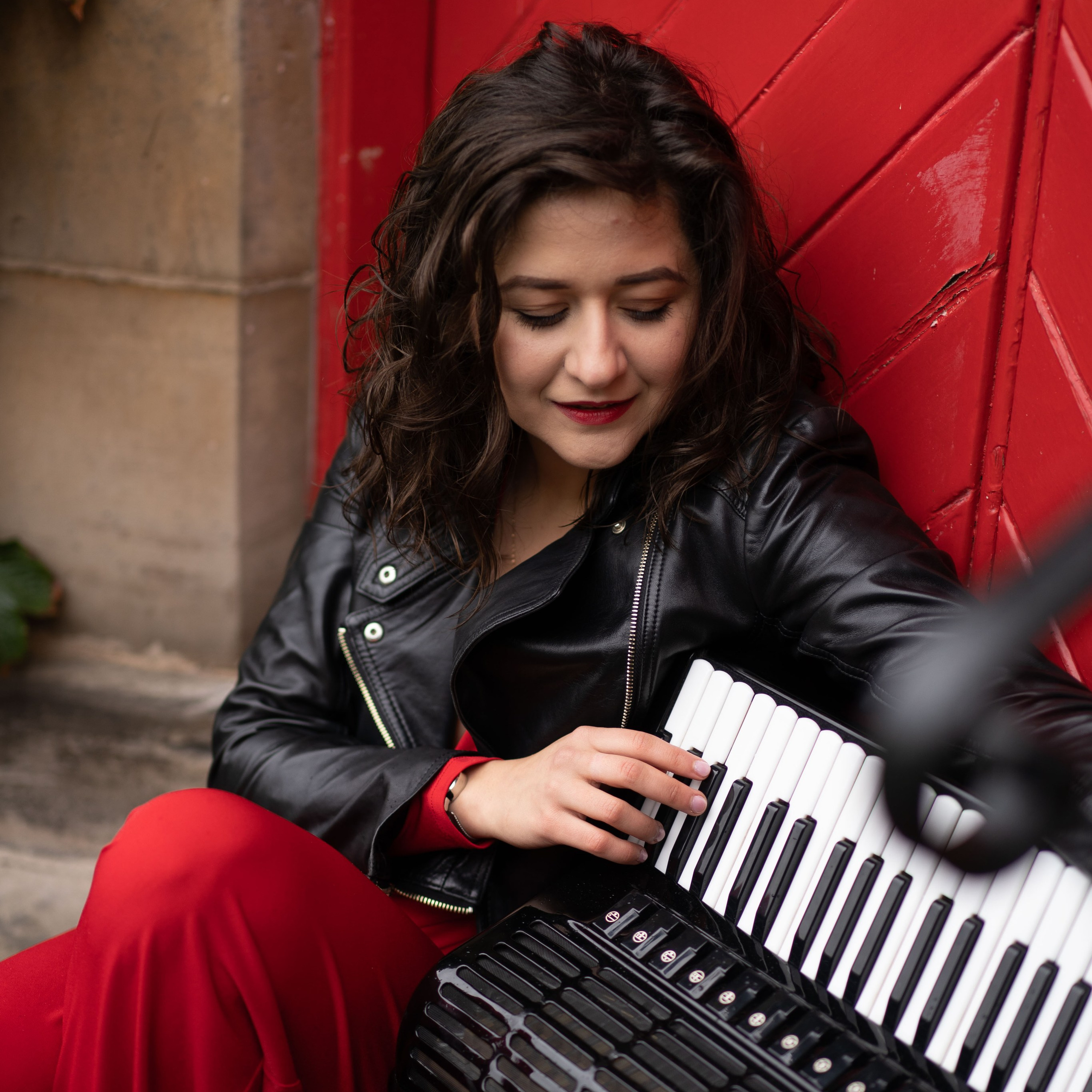 Aliona. Photographer & Tour Guide Based in Scotland