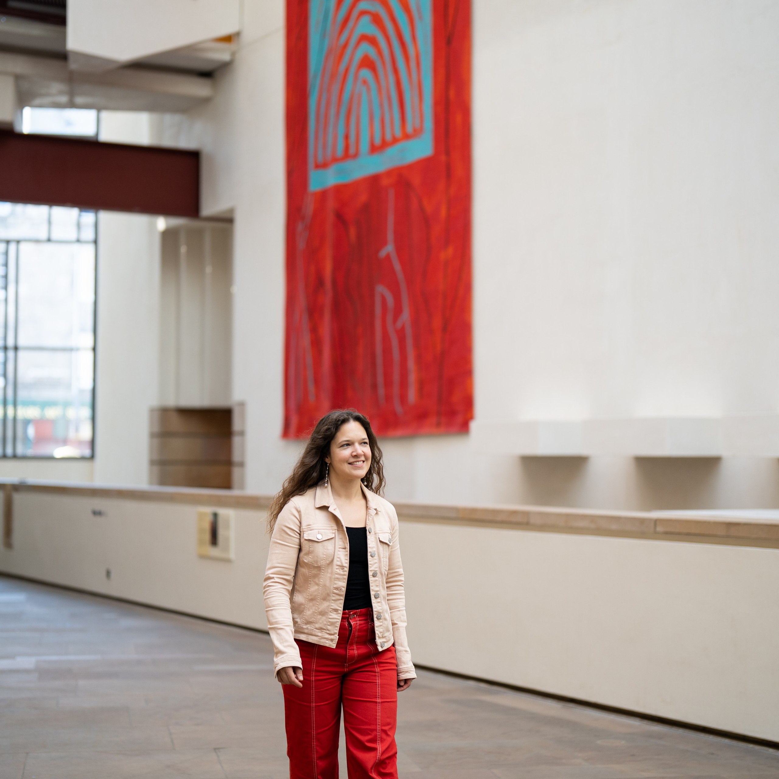 Irina CEO English school. Photographer & Tour Guide Based in Scotland