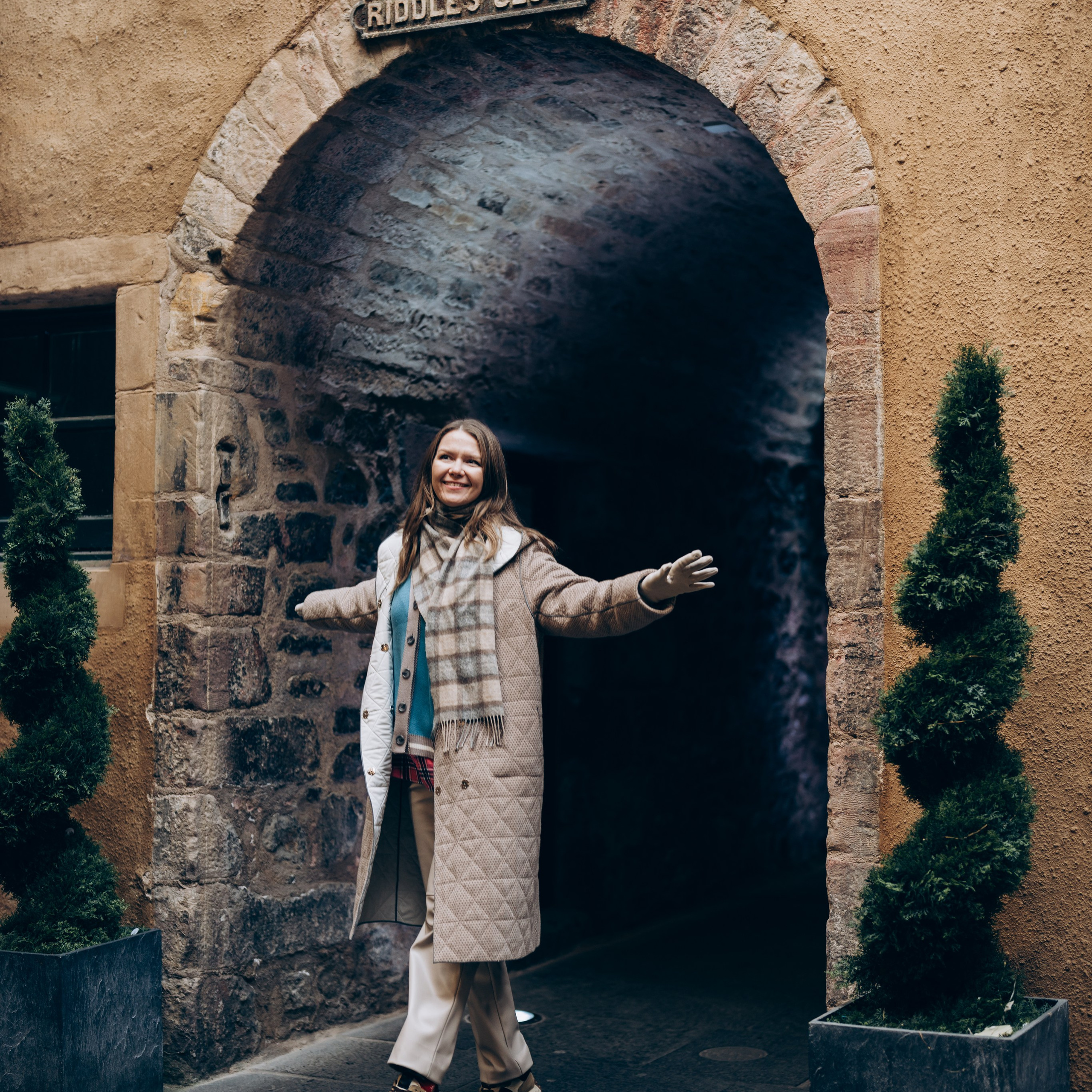 Julia. Photographer & Tour Guide Based in Scotland