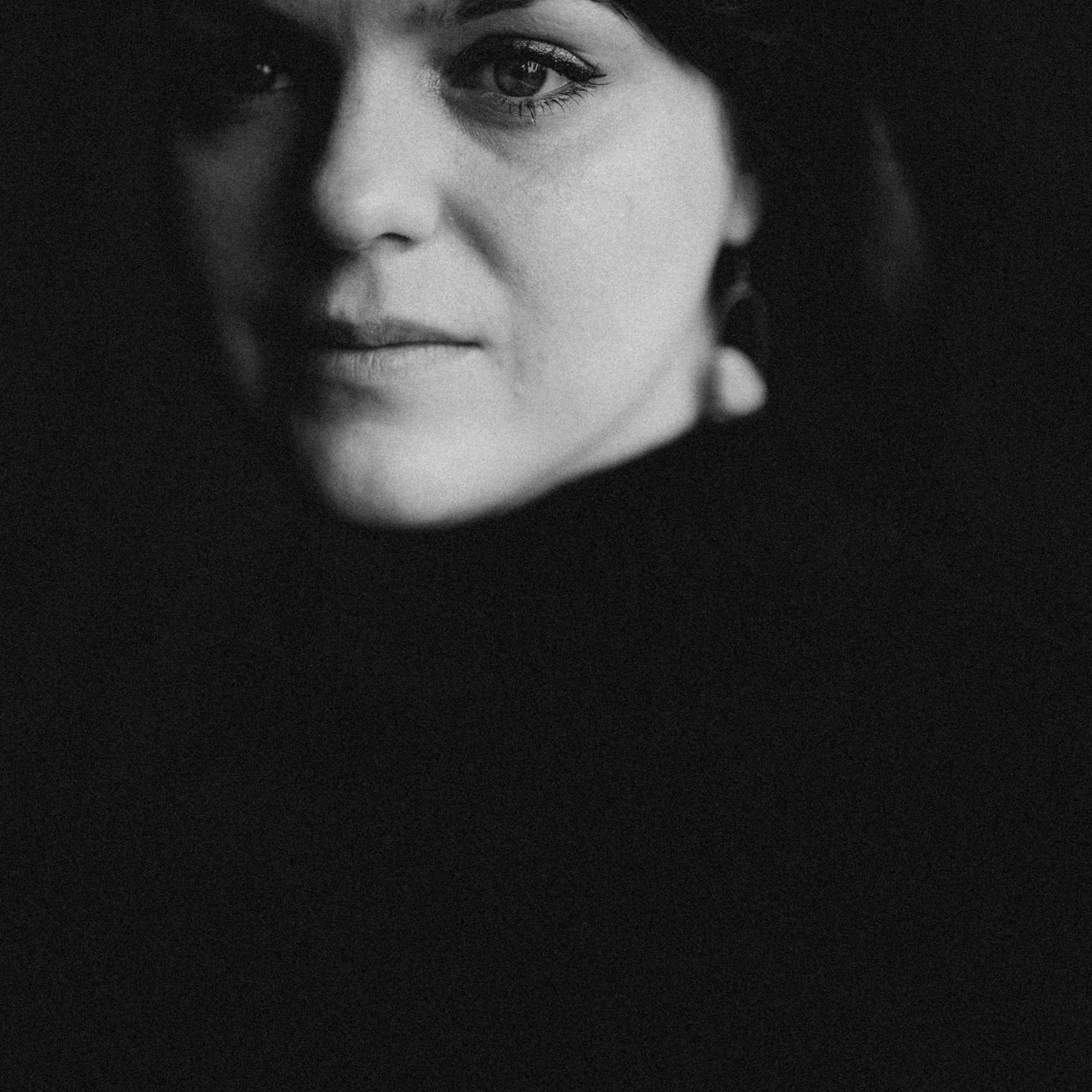 Ksenia. Photographer & Tour Guide Based in Scotland