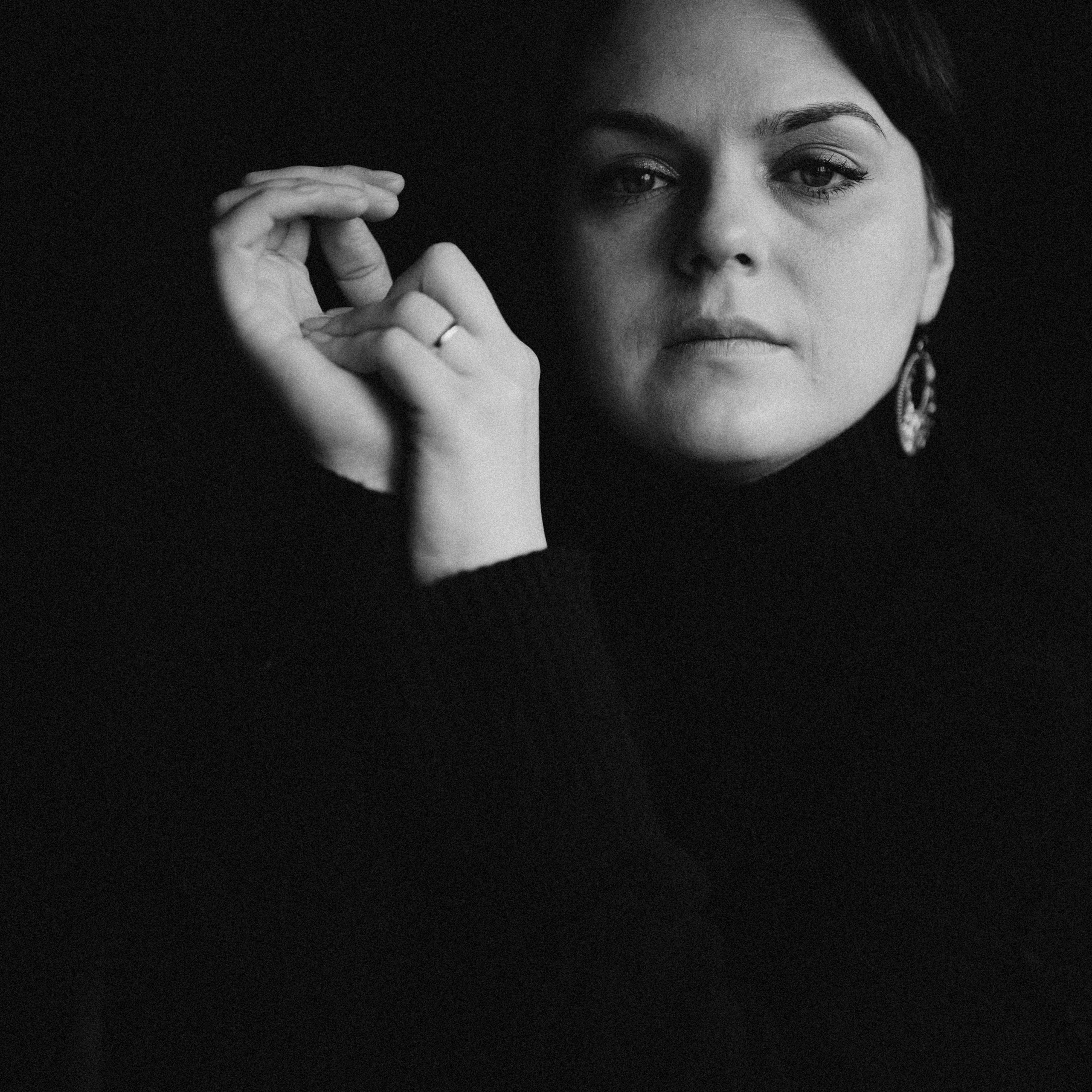 Ksenia. Photographer & Tour Guide Based in Scotland