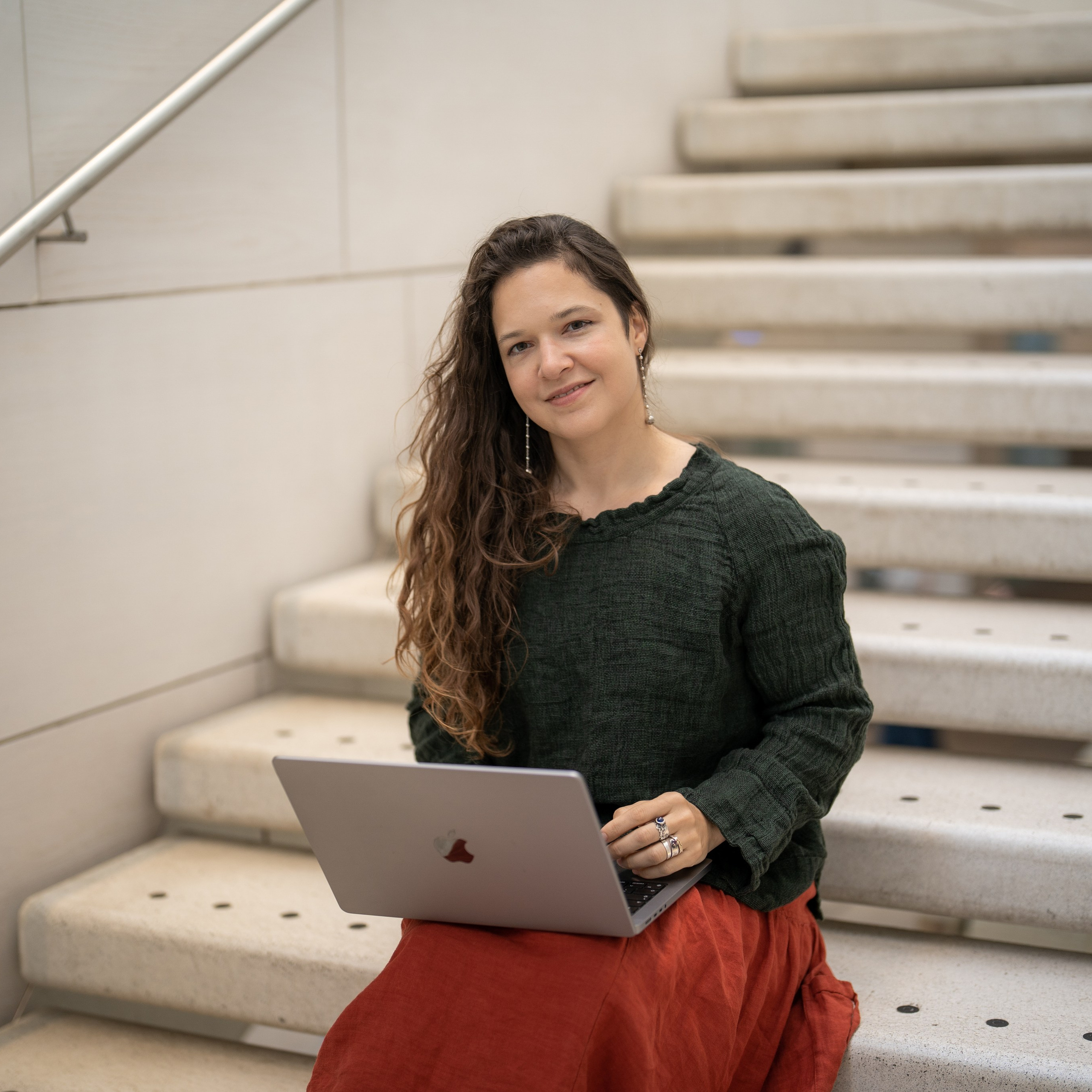 Irina CEO English school. Photographer & Tour Guide Based in Scotland