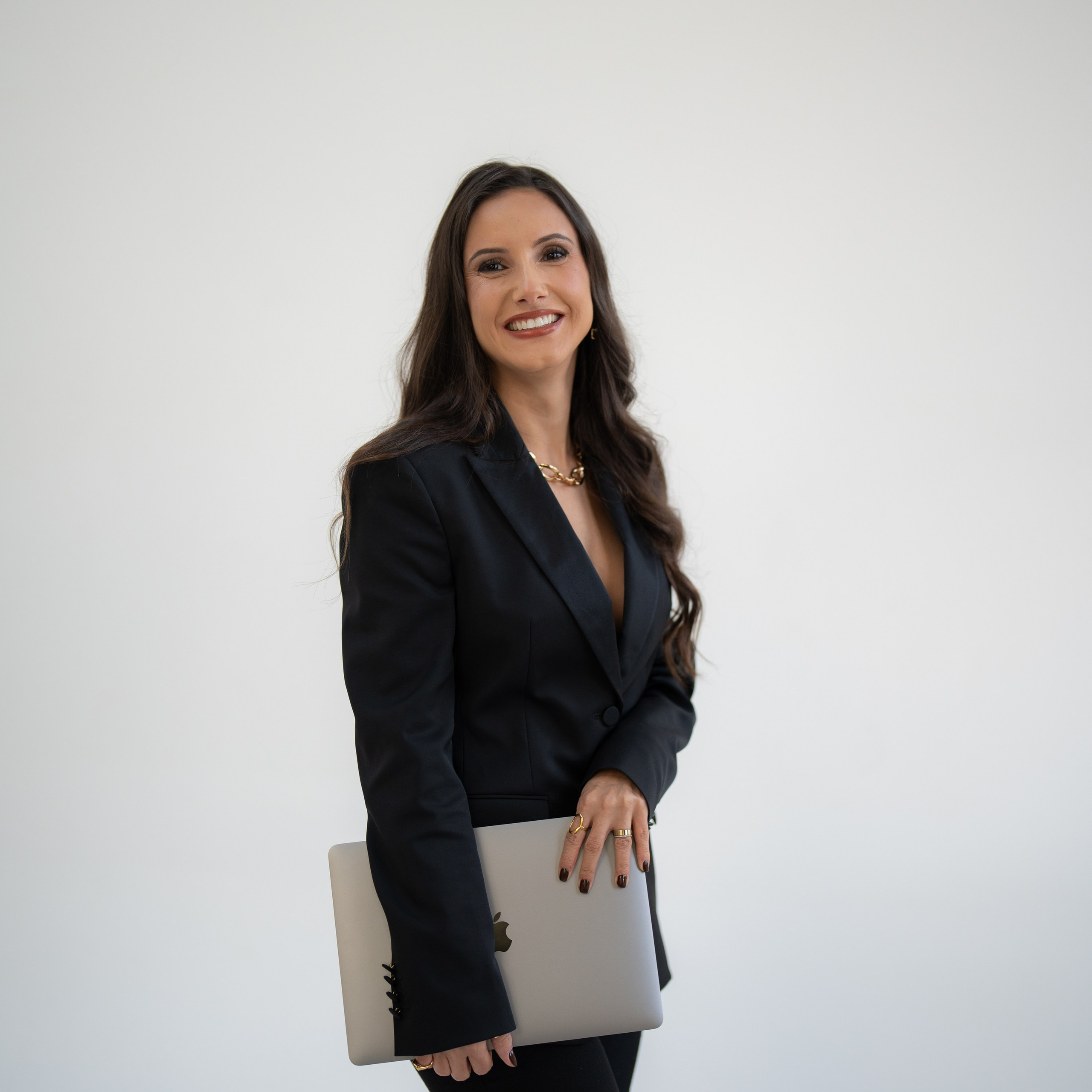 Marina. Photographer & Tour Guide Based in Scotland