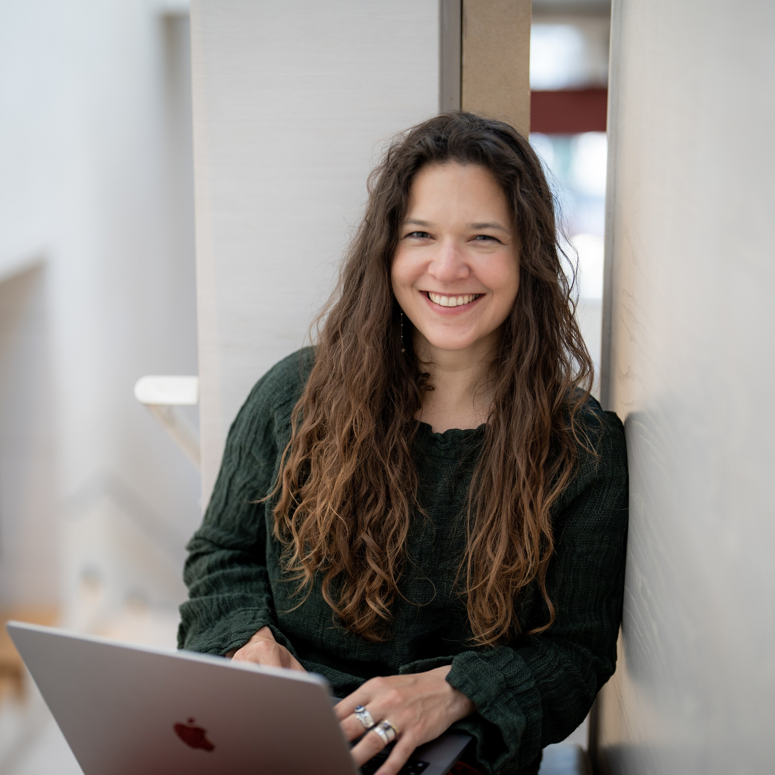 Irina CEO English school. Photographer & Tour Guide Based in Scotland