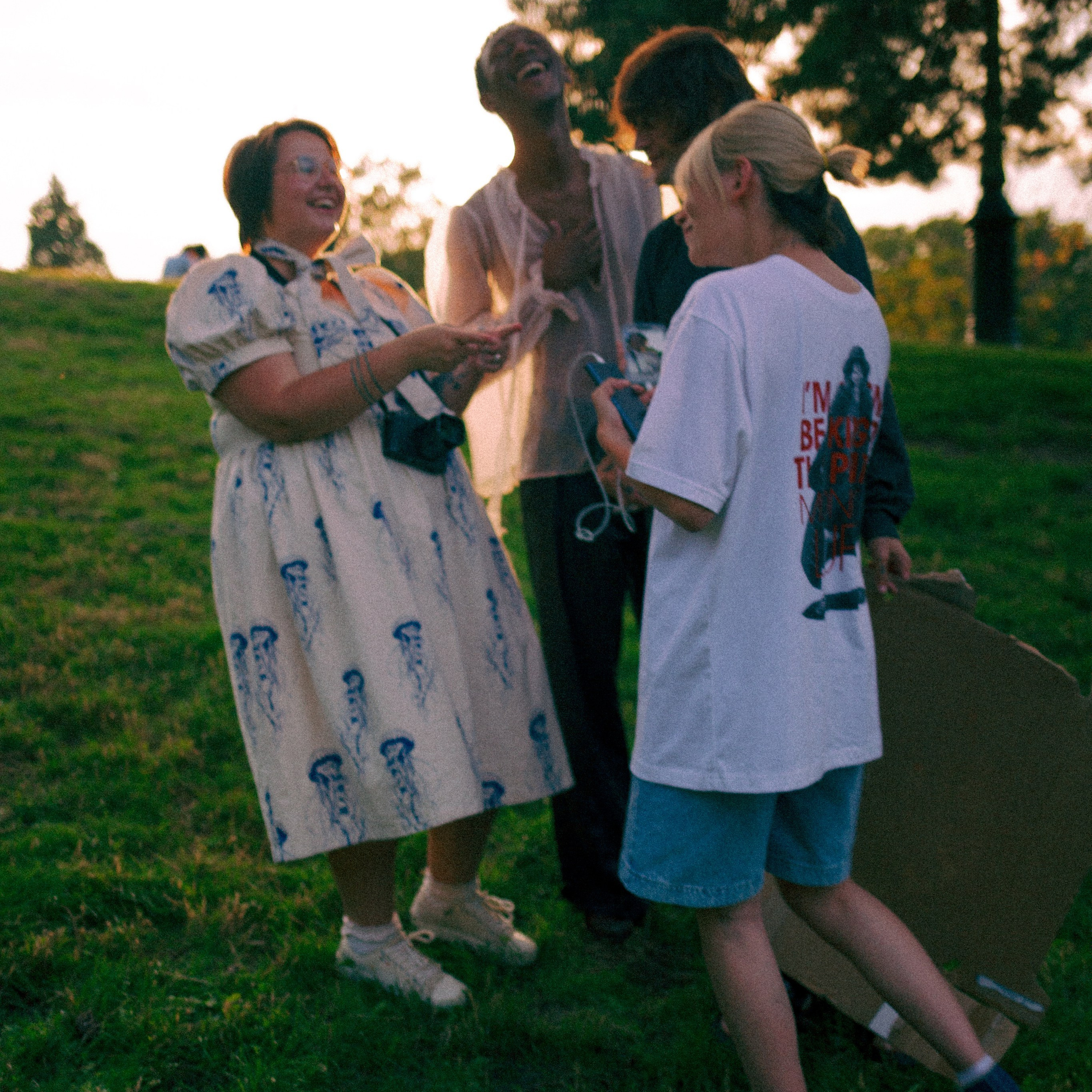 PR: PARIS. BEHIND THE SCENES