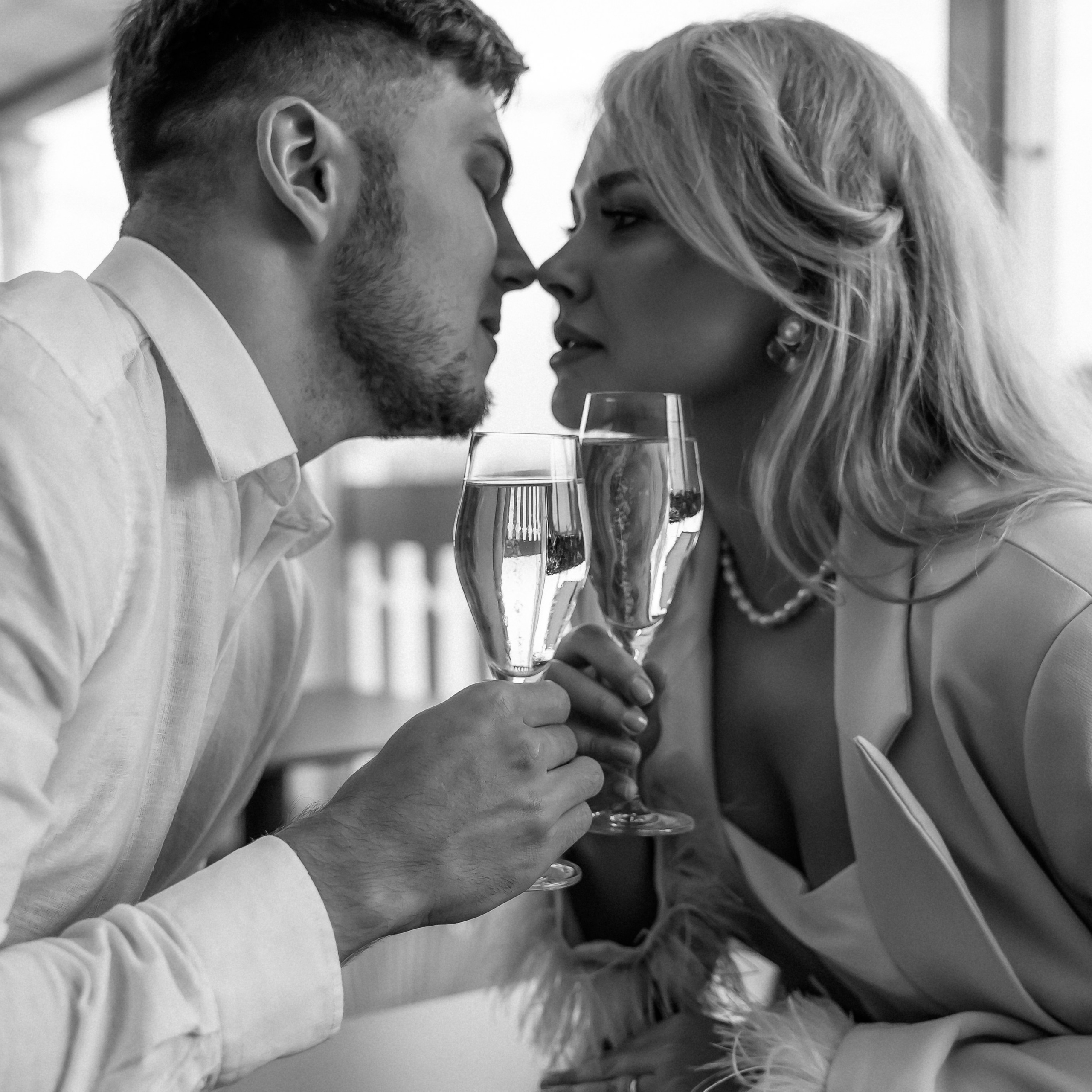 Wedding walks. Photographer Gouda, Rotterdam, Amsterdam, the Netherlands