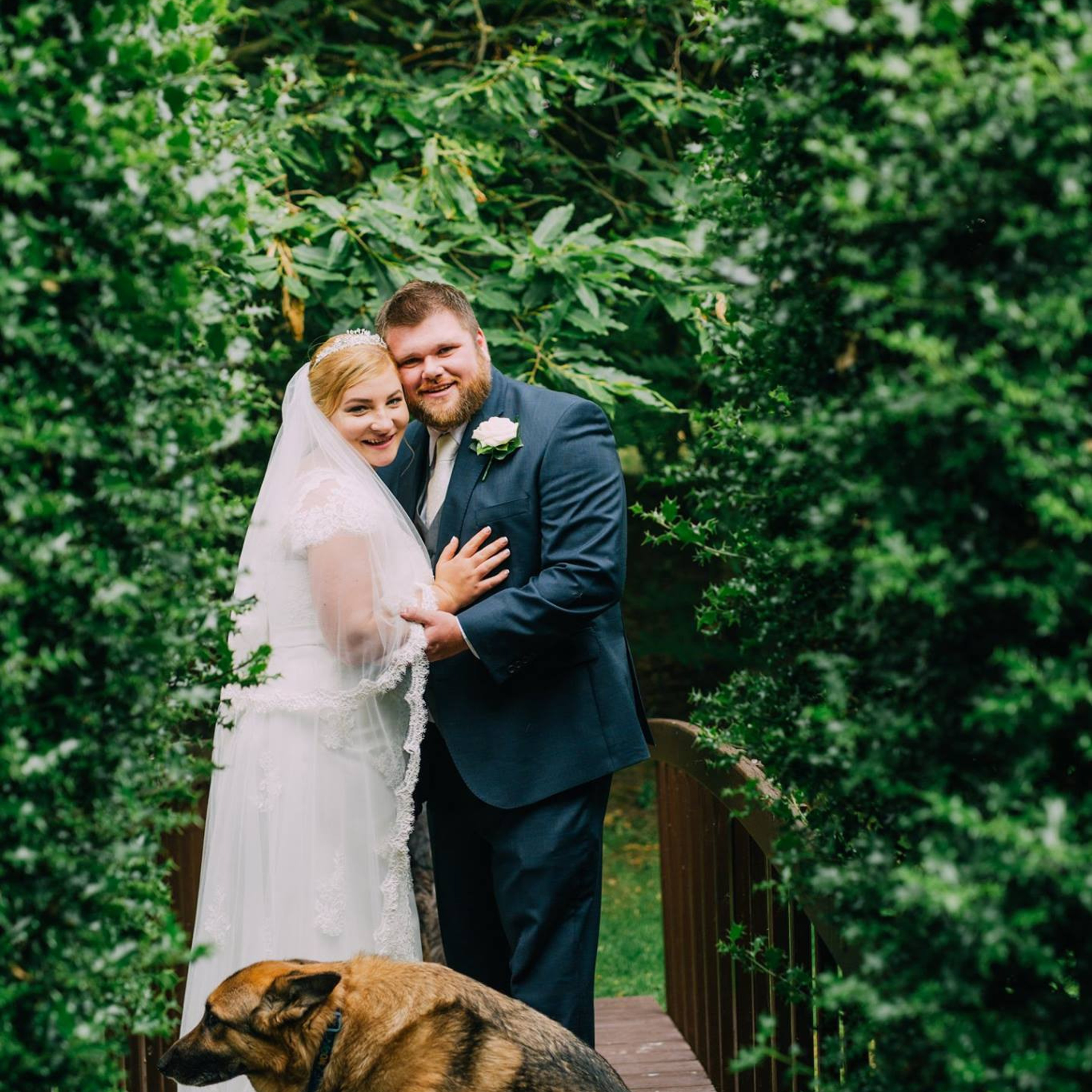 weddings with dogs