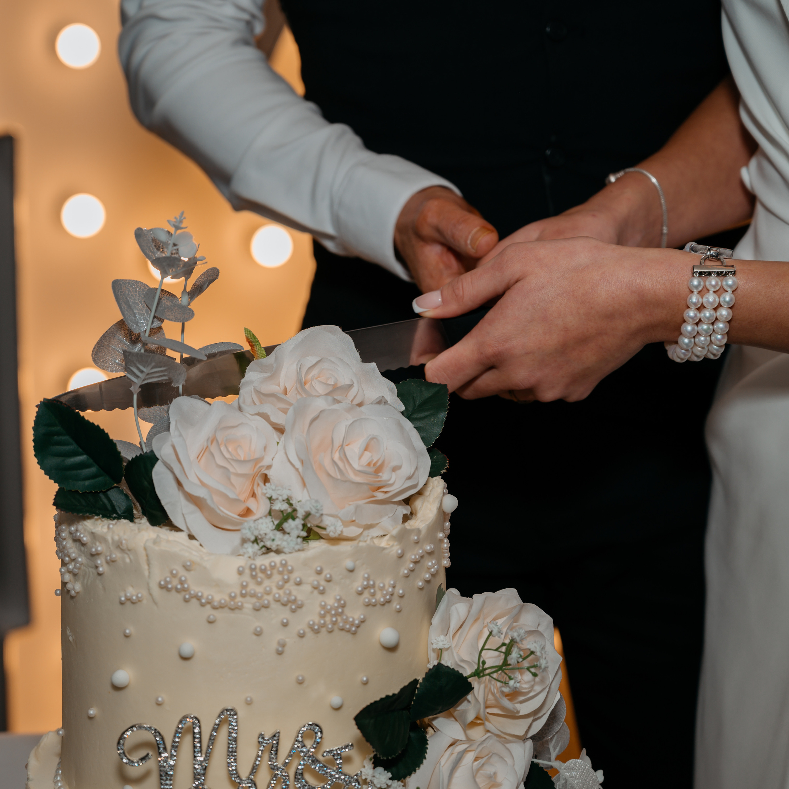 Magical Winter Wedding in Halifax | Real Wedding Moments. Rapley Photography | West Yorkshire Wedding & Portrait Photographer