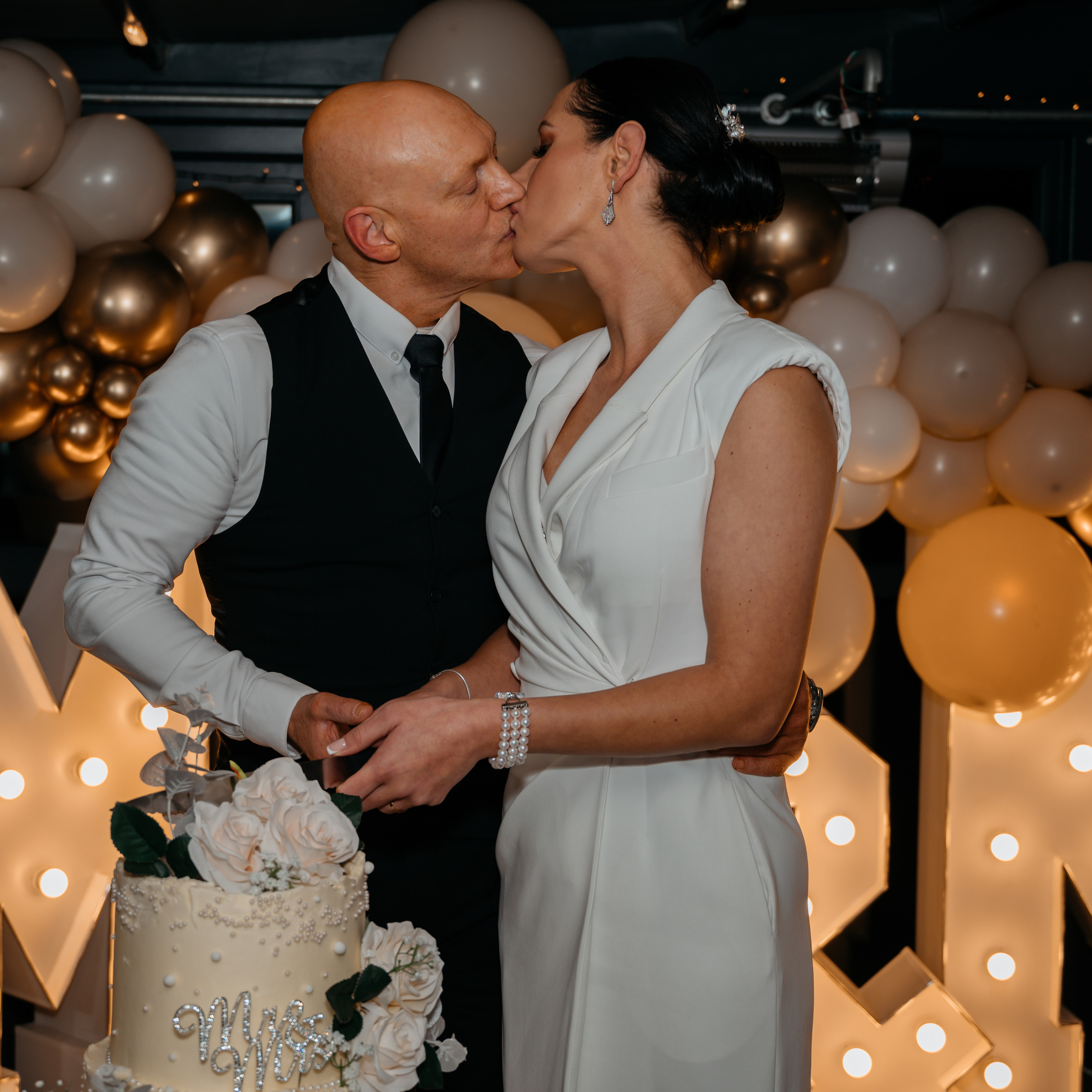 Magical Winter Wedding in Halifax | Real Wedding Moments. Rapley Photography | West Yorkshire Wedding & Portrait Photographer