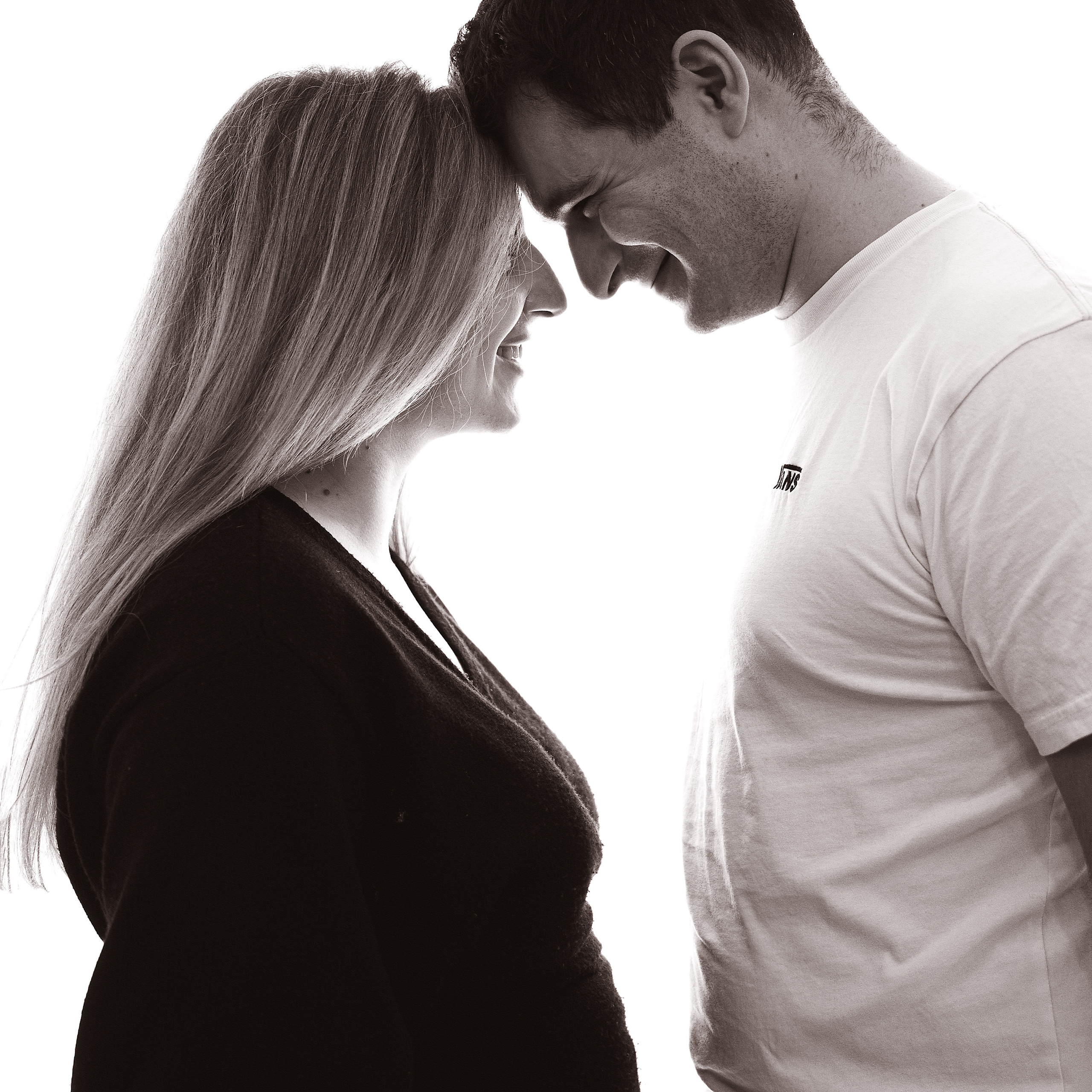 At-Home Pregnancy Photoshoot | Cozy & Natural Portraits. Rapley Photography | West Yorkshire Wedding & Portrait Photographer