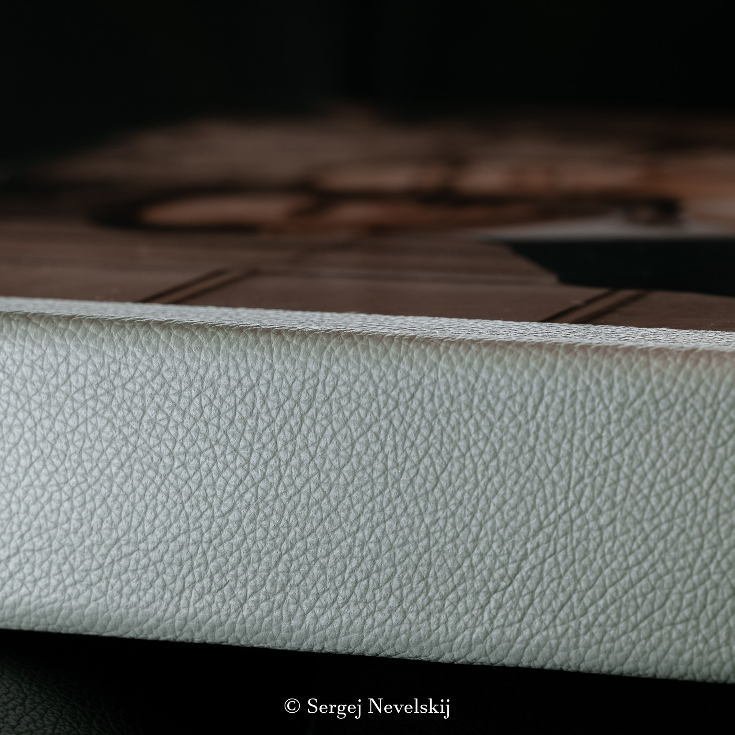 FOTO BÜCHER. Fotograf Sergej Nevelskij in Dortmund — Emotionale Hochzeitsfilme, Immobilienaufnahmen & individuelle Fotobücher