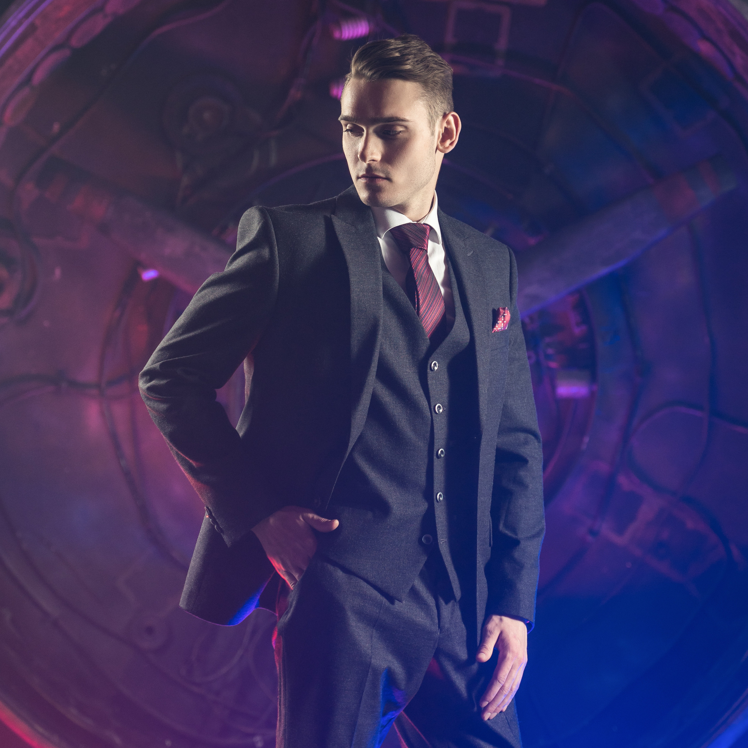 Men’s suits photography. Il fotografo Dmitrii Shmatov