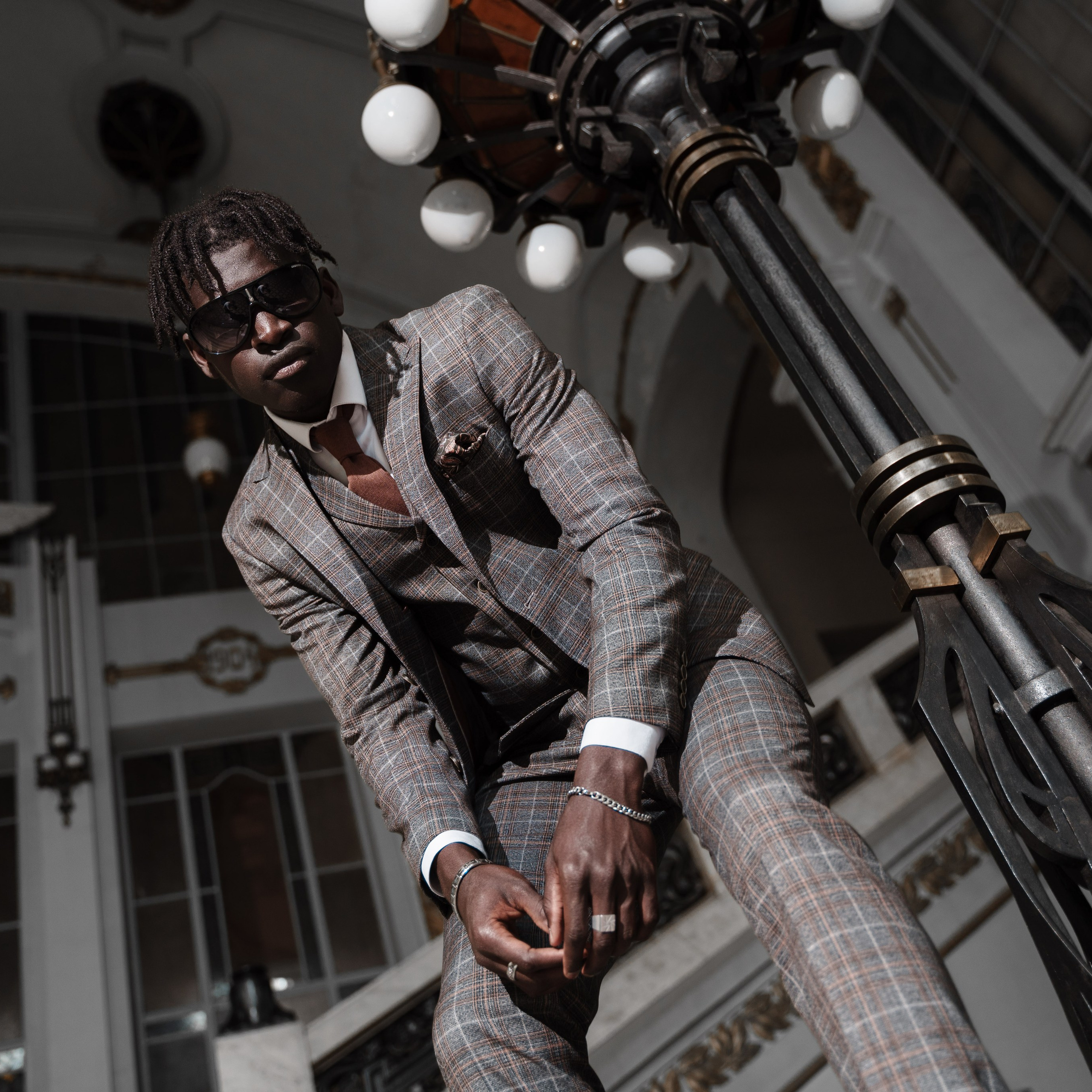 Men’s suits photography. Il fotografo Dmitrii Shmatov