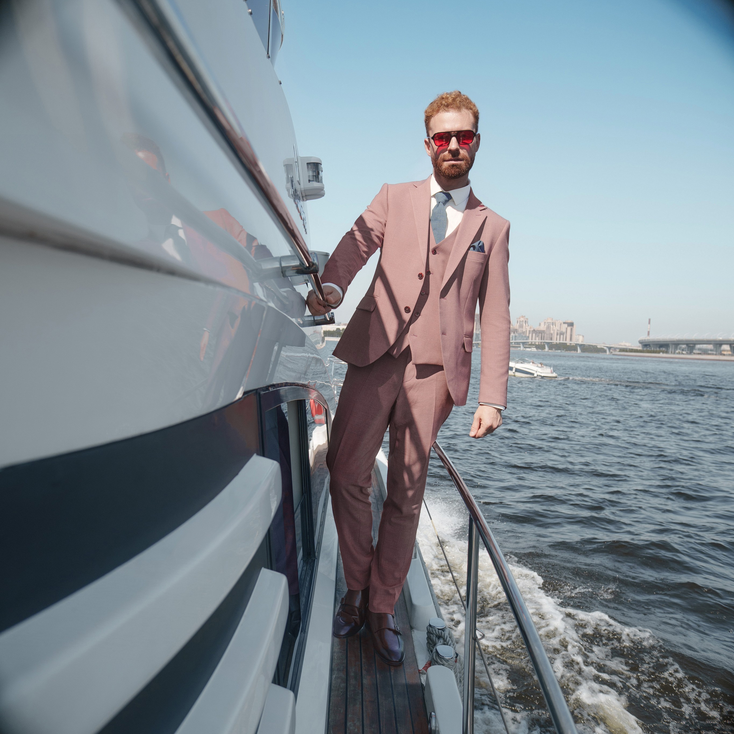 Men’s suits photography. Il fotografo Dmitrii Shmatov