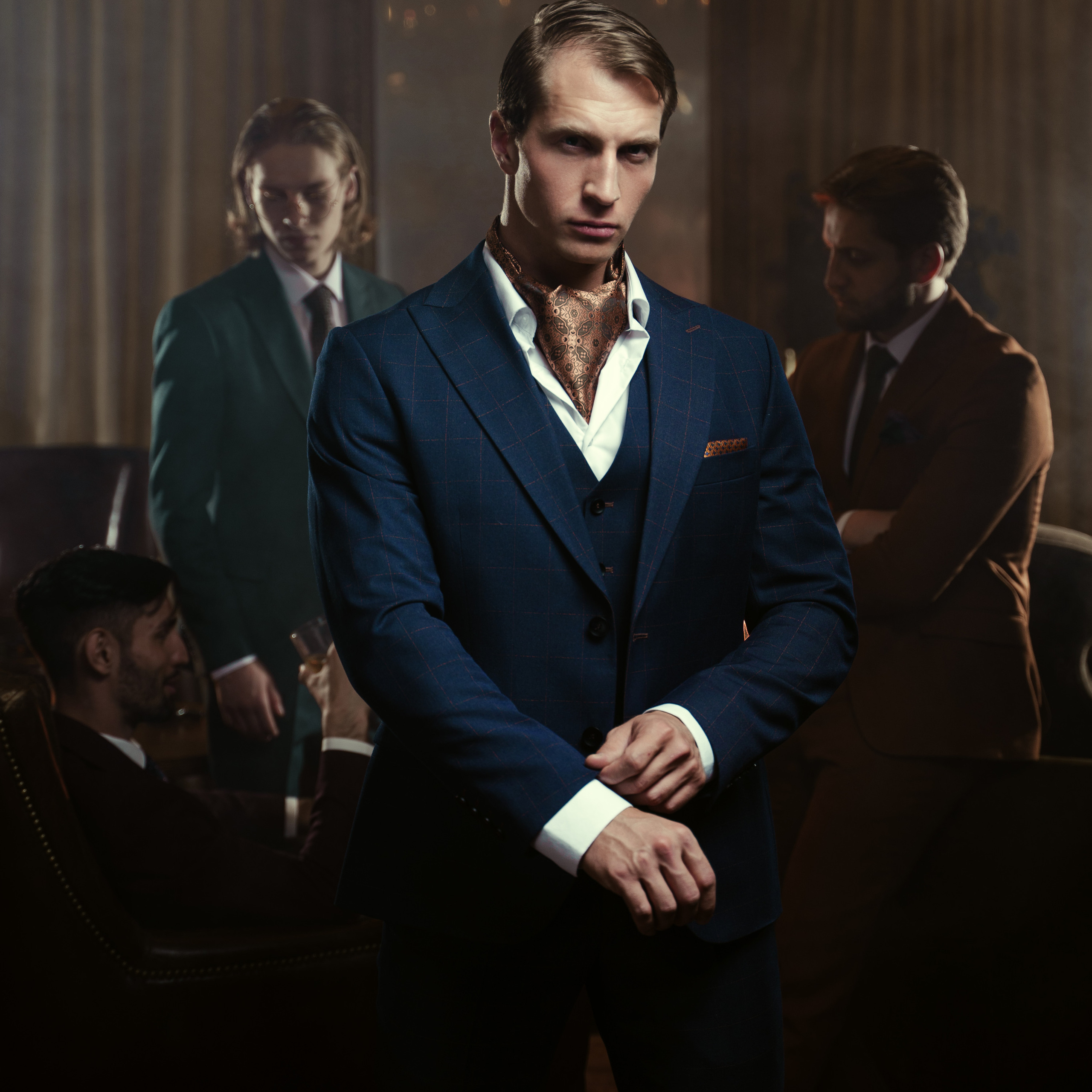 Men’s suits photography. Il fotografo Dmitrii Shmatov