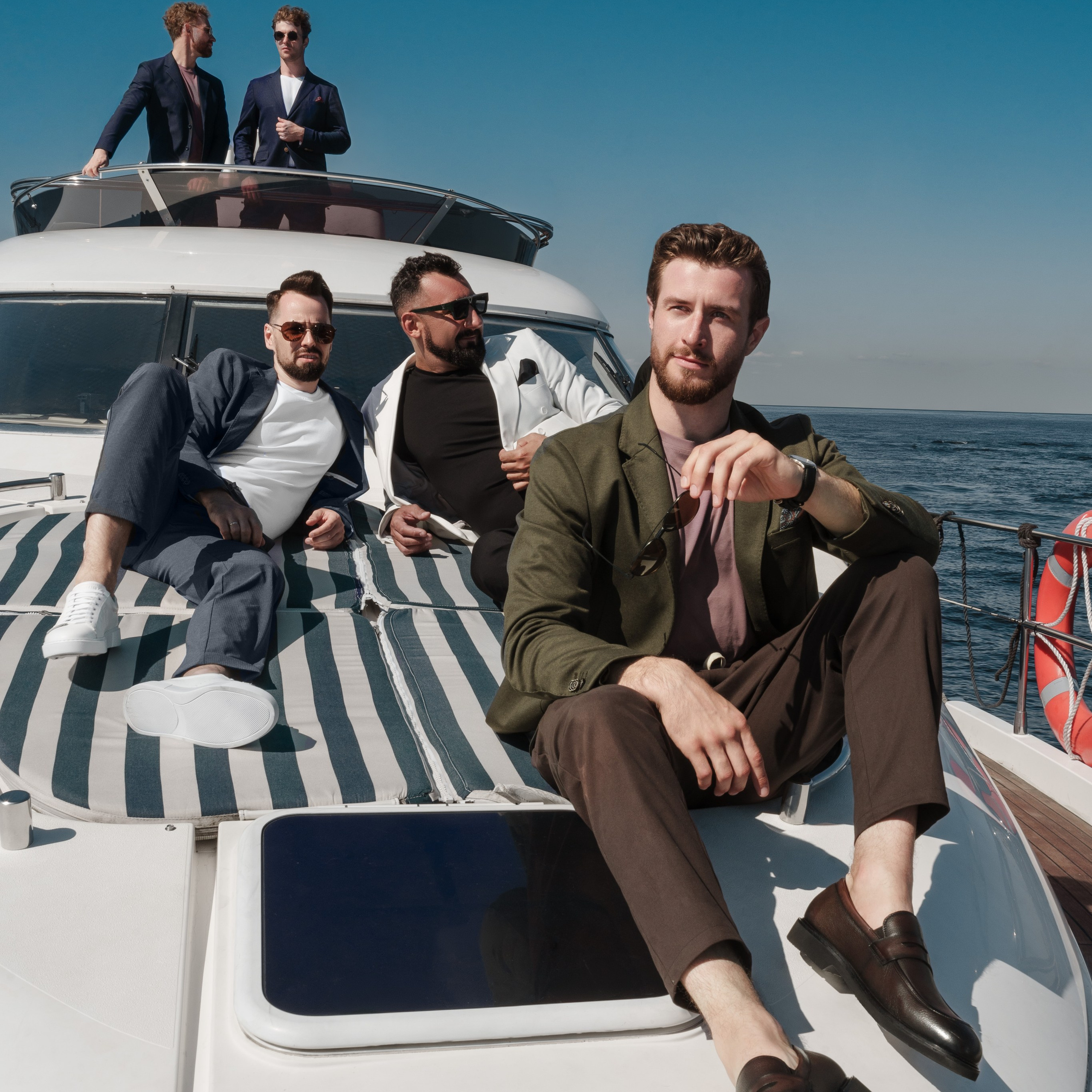 Men’s suits photography. Il fotografo Dmitrii Shmatov