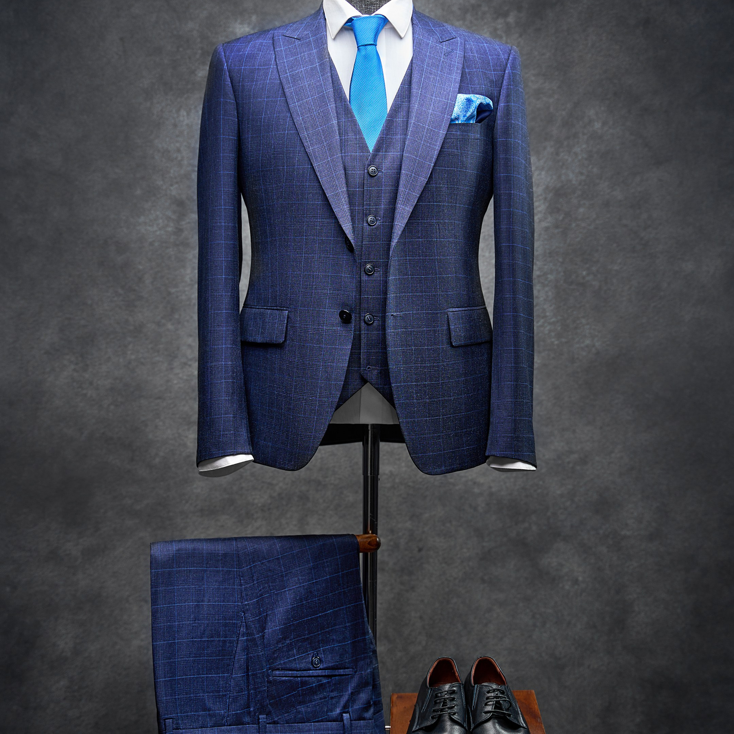 Men’s suits photography. Il fotografo Dmitrii Shmatov