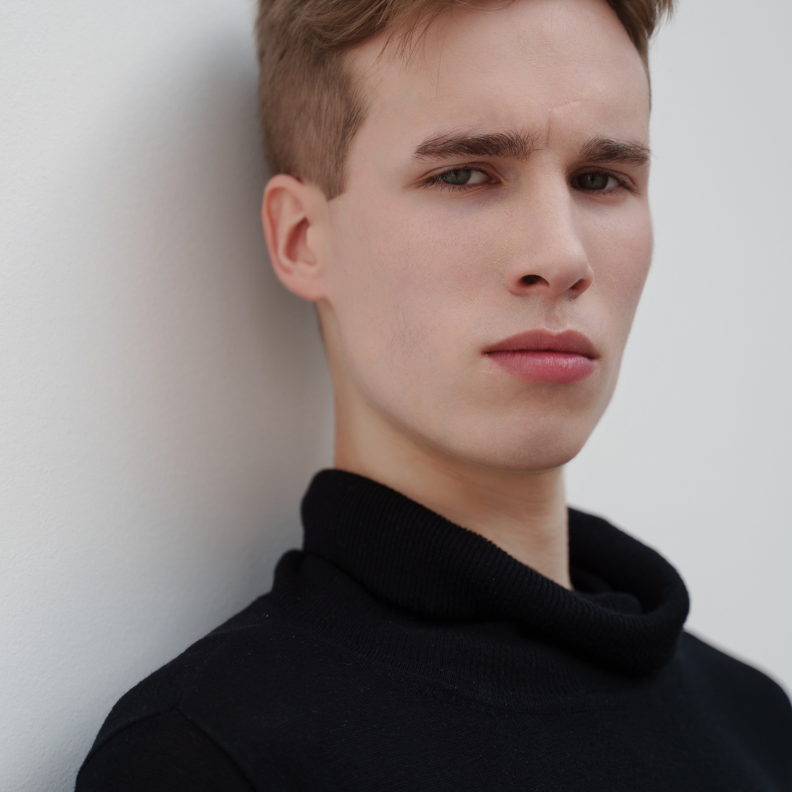 Model tests. Il fotografo Dmitrii Shmatov