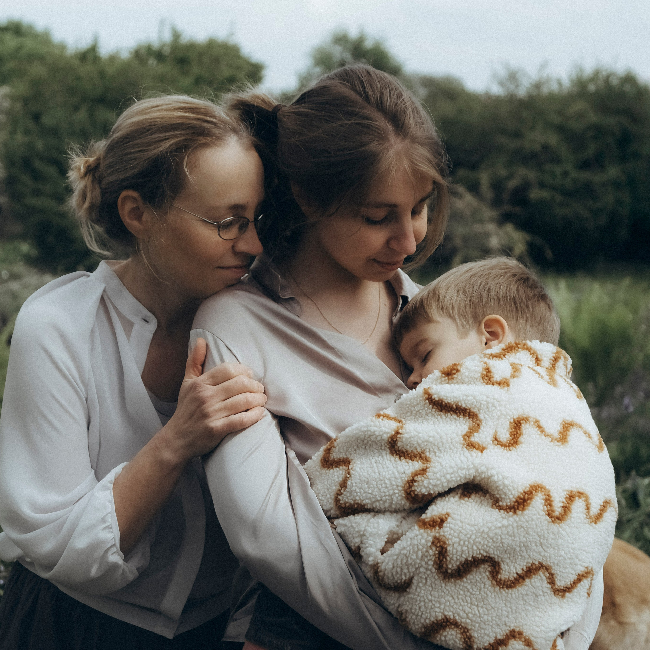 Three generations & one tail