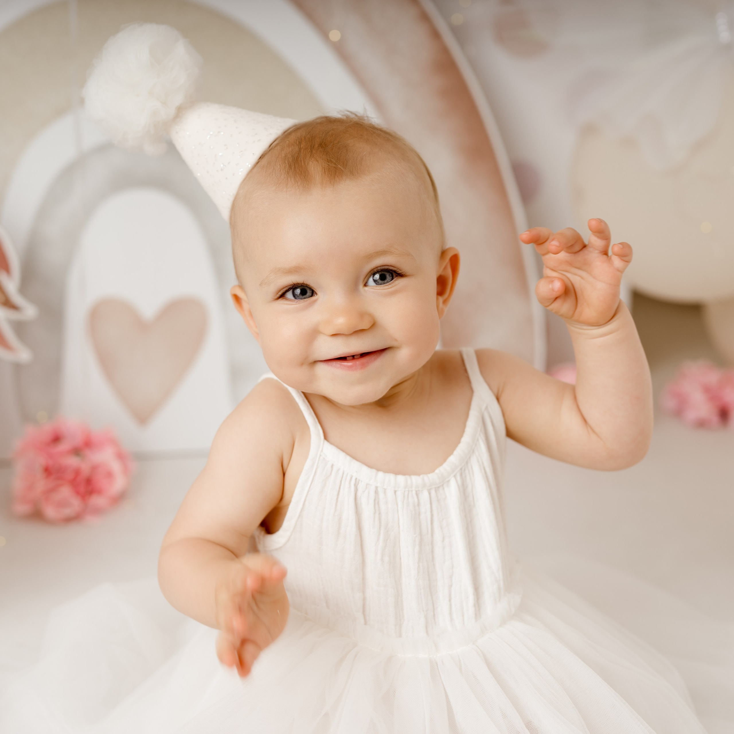 Sesja roczkowa i dziecięca w Łodzi. Fotograf Łódź - sesja ciążowa, noworodkowa, dziecięca. Studio w Łodzi