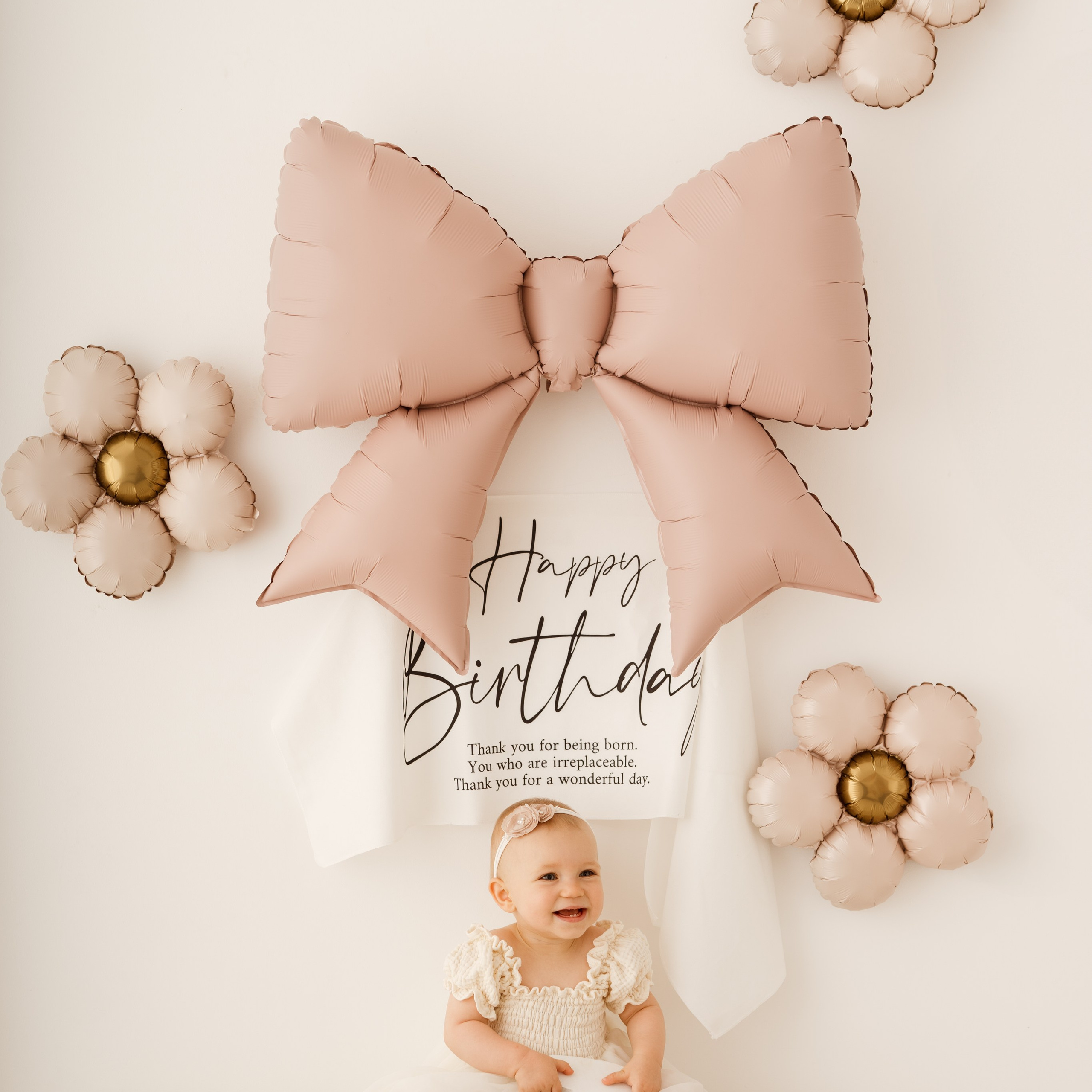 Sesja roczkowa i dziecięca w Łodzi. Fotograf Łódź - sesja ciążowa, noworodkowa, dziecięca. Studio w Łodzi