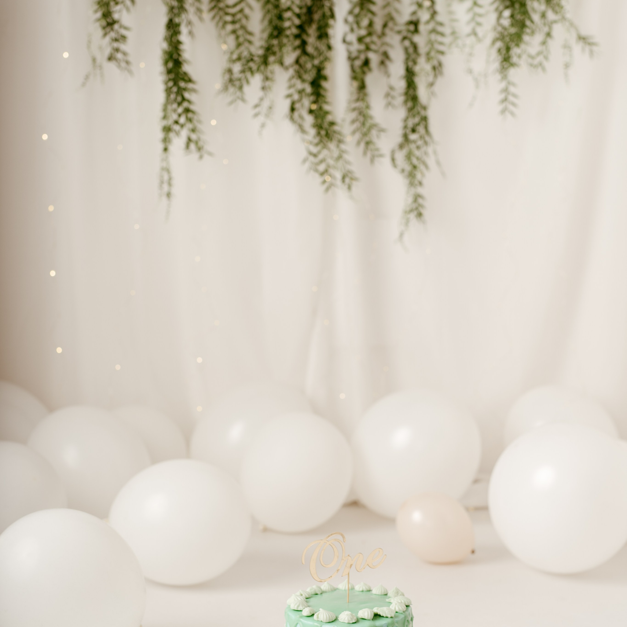 Sesja roczkowa i dziecięca w Łodzi. Fotograf Łódź - sesja ciążowa, noworodkowa, dziecięca. Studio w Łodzi