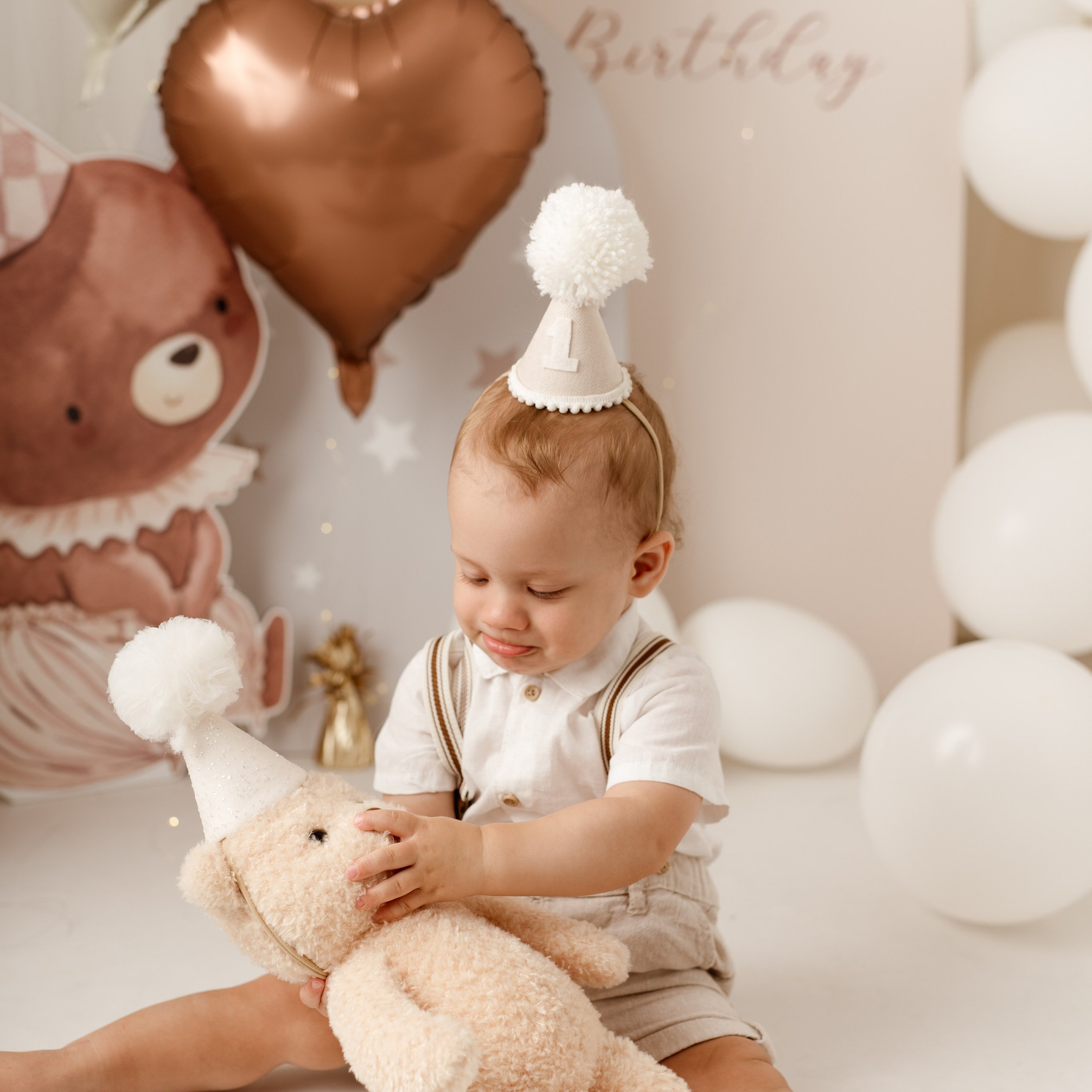 Sesja roczkowa i dziecięca w Łodzi. Fotograf Łódź - sesja ciążowa, noworodkowa, dziecięca. Studio w Łodzi